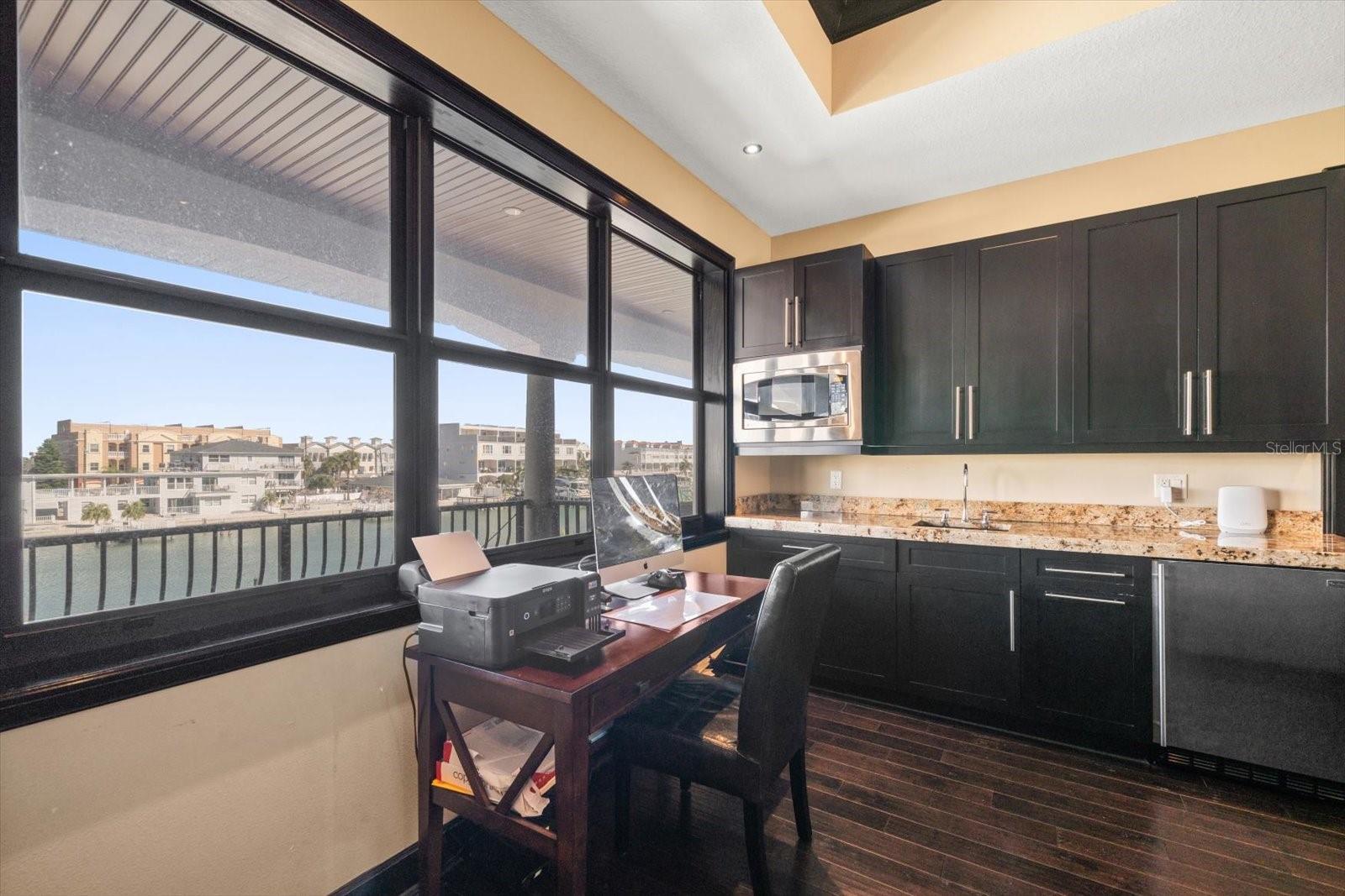 TB8464911 Property Photo