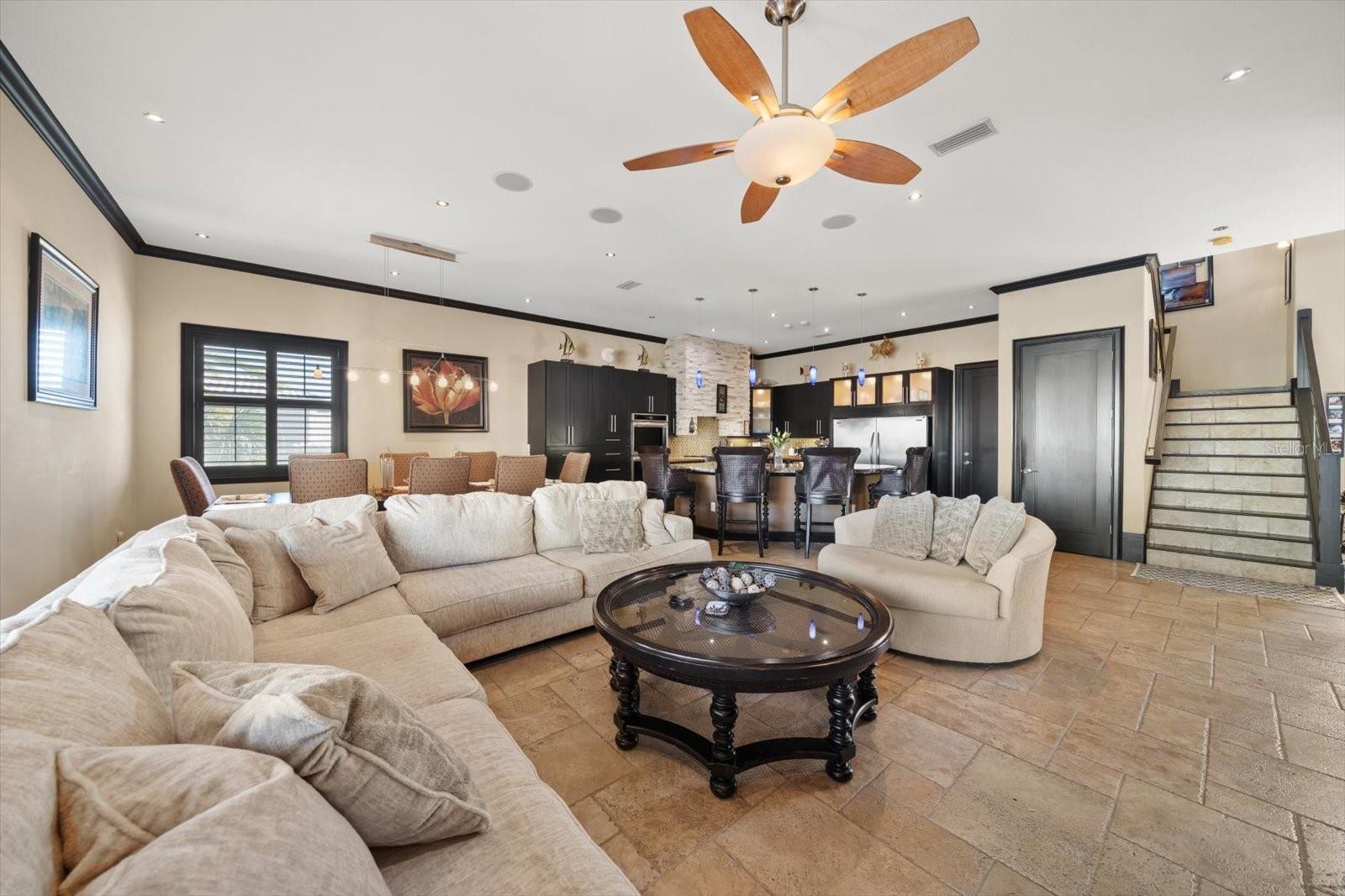 TB8464911 Property Photo