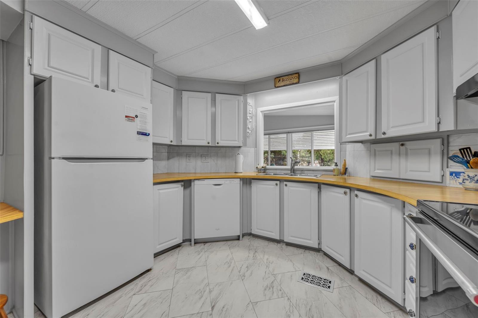 G5106773 Property Photo