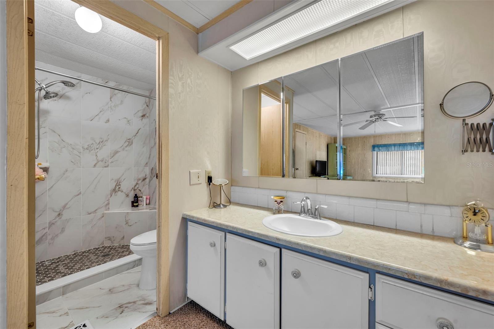 G5106773 Property Photo