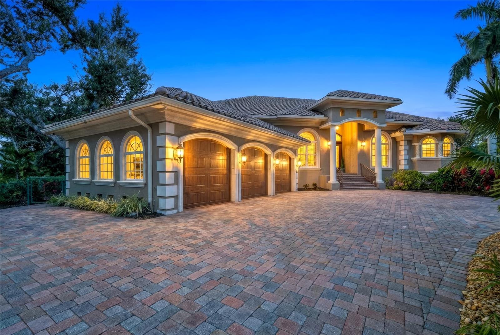 A4678455 Property Photo