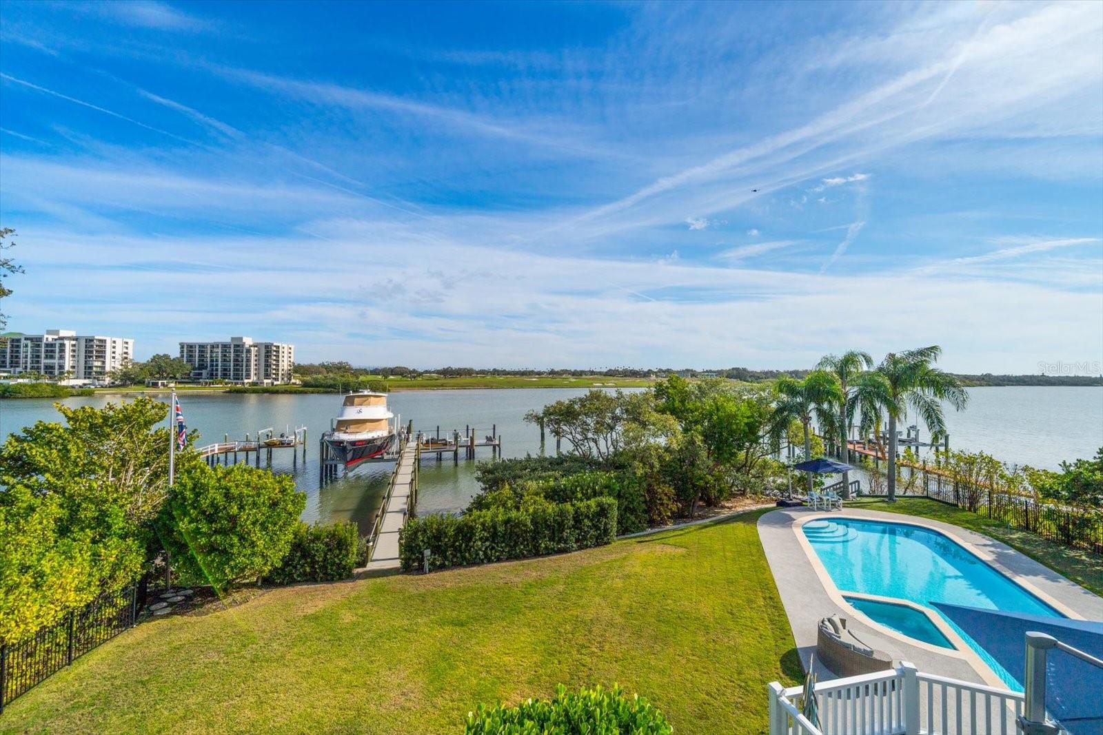 430 ST ANDREWS DR, BELLEAIR, FL, 33756