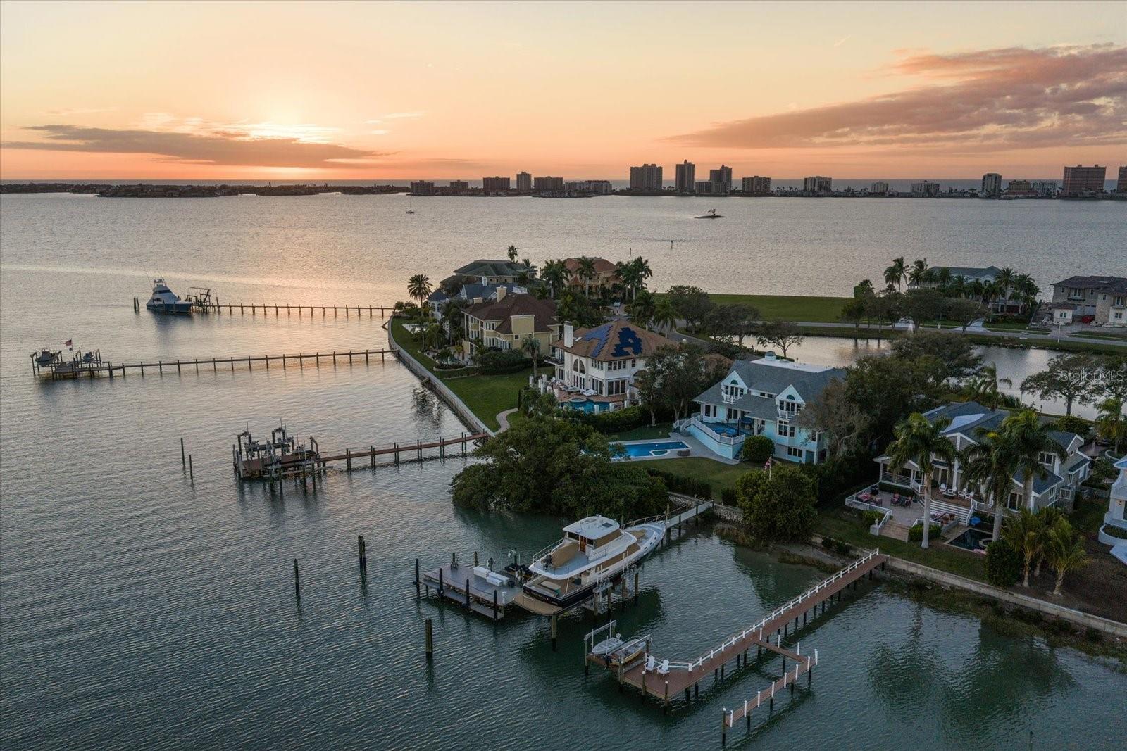 430 ST ANDREWS DR, BELLEAIR, FL, 33756