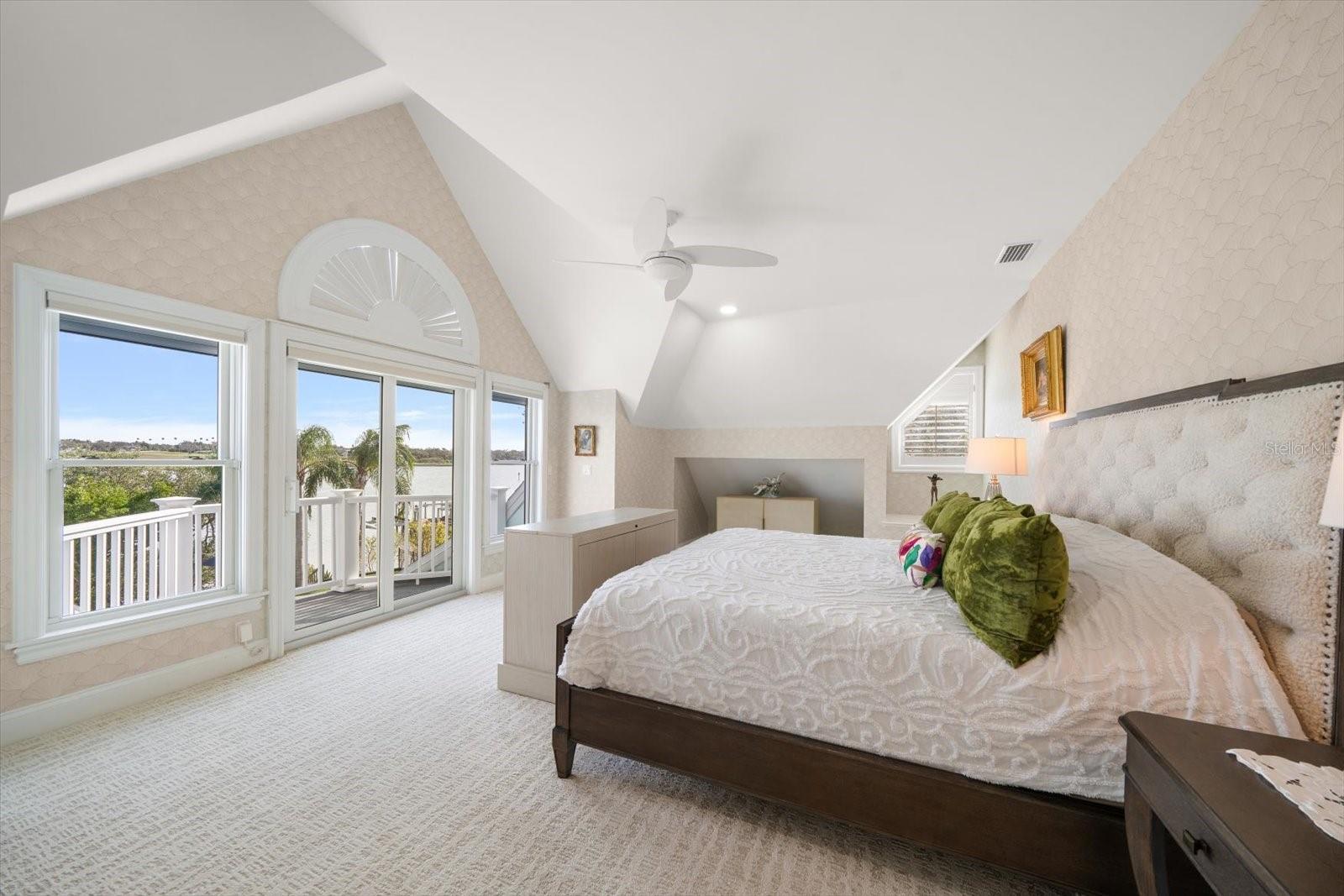 430 ST ANDREWS DR, BELLEAIR, FL, 33756