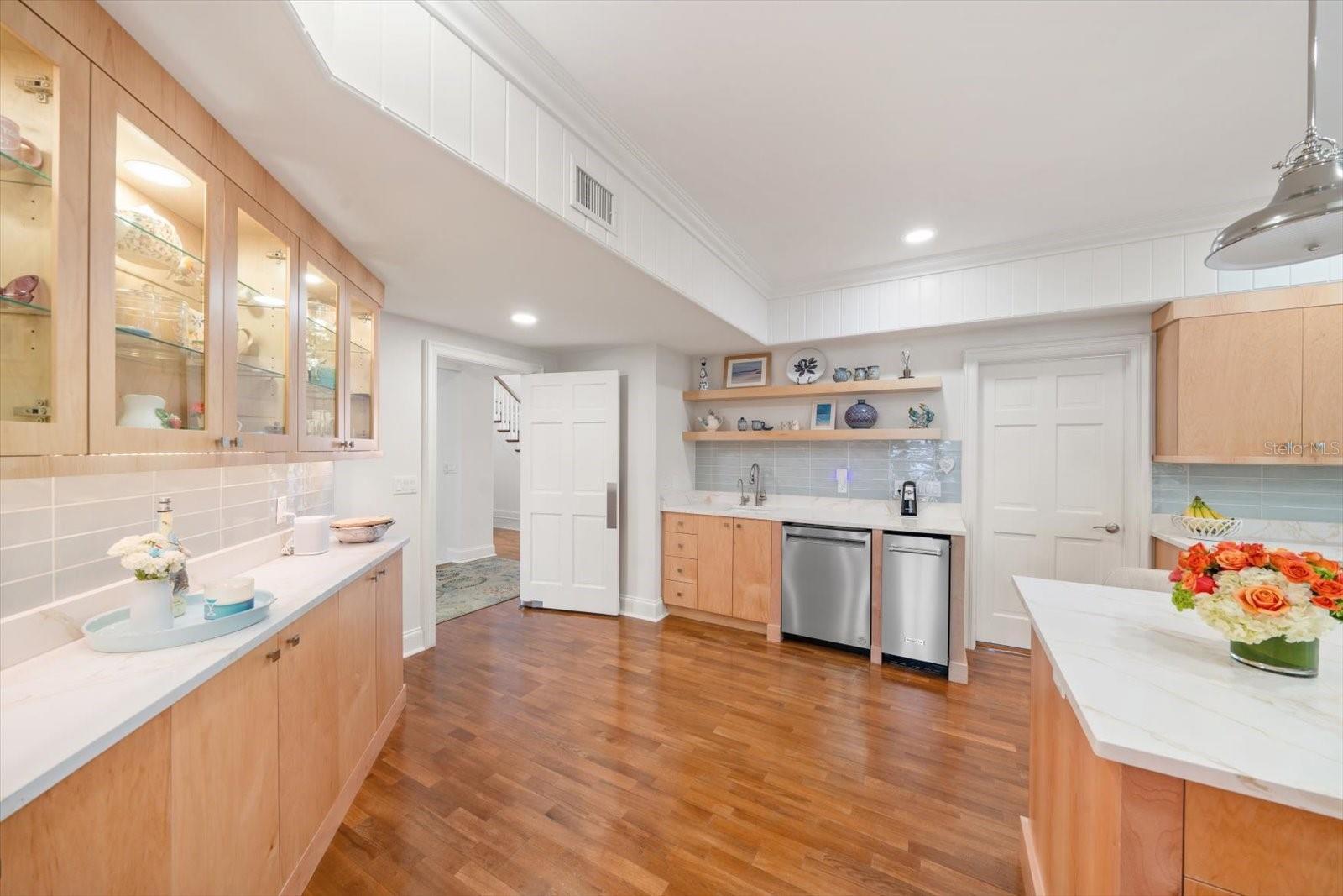 430 ST ANDREWS DR, BELLEAIR, FL, 33756