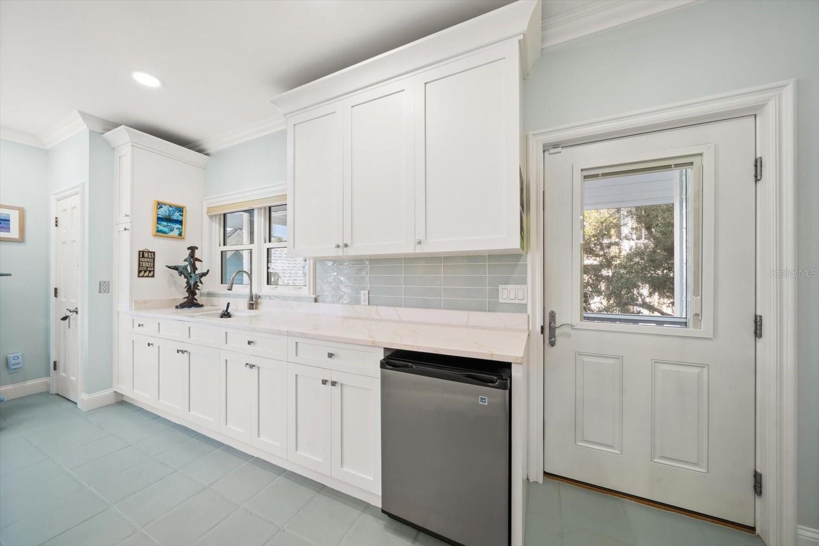 430 ST ANDREWS DR, BELLEAIR, FL, 33756