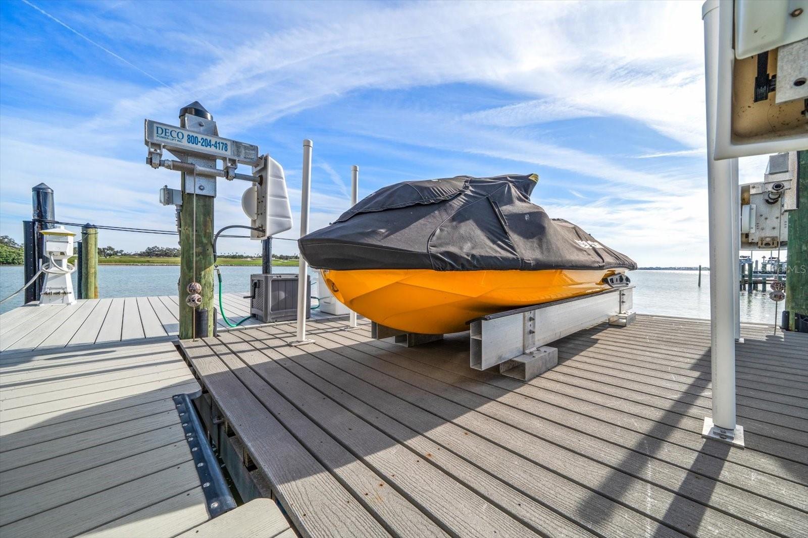 430 ST ANDREWS DR, BELLEAIR, FL, 33756