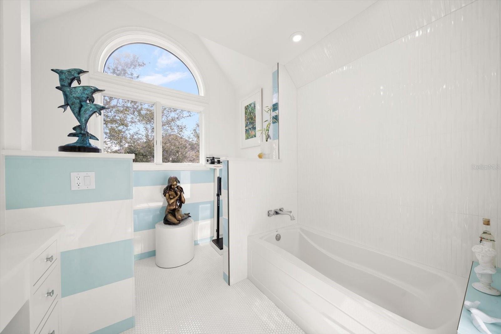 430 ST ANDREWS DR, BELLEAIR, FL, 33756