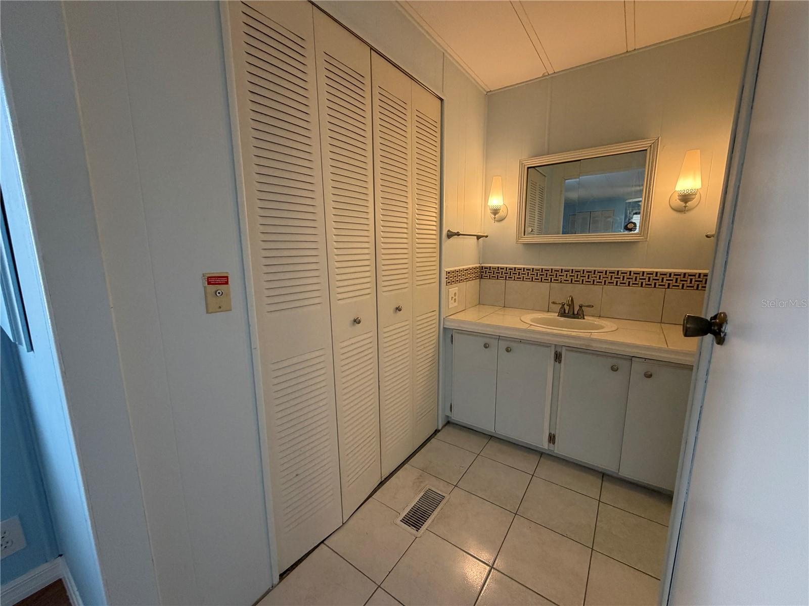 G5106779 Property Photo