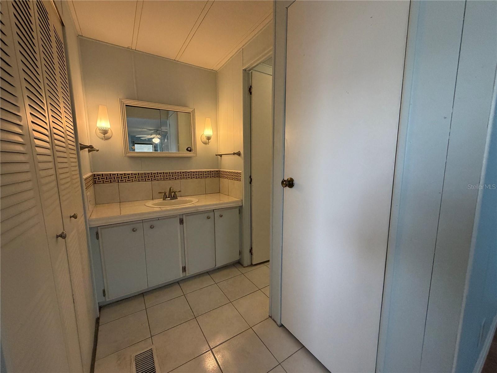 G5106779 Property Photo