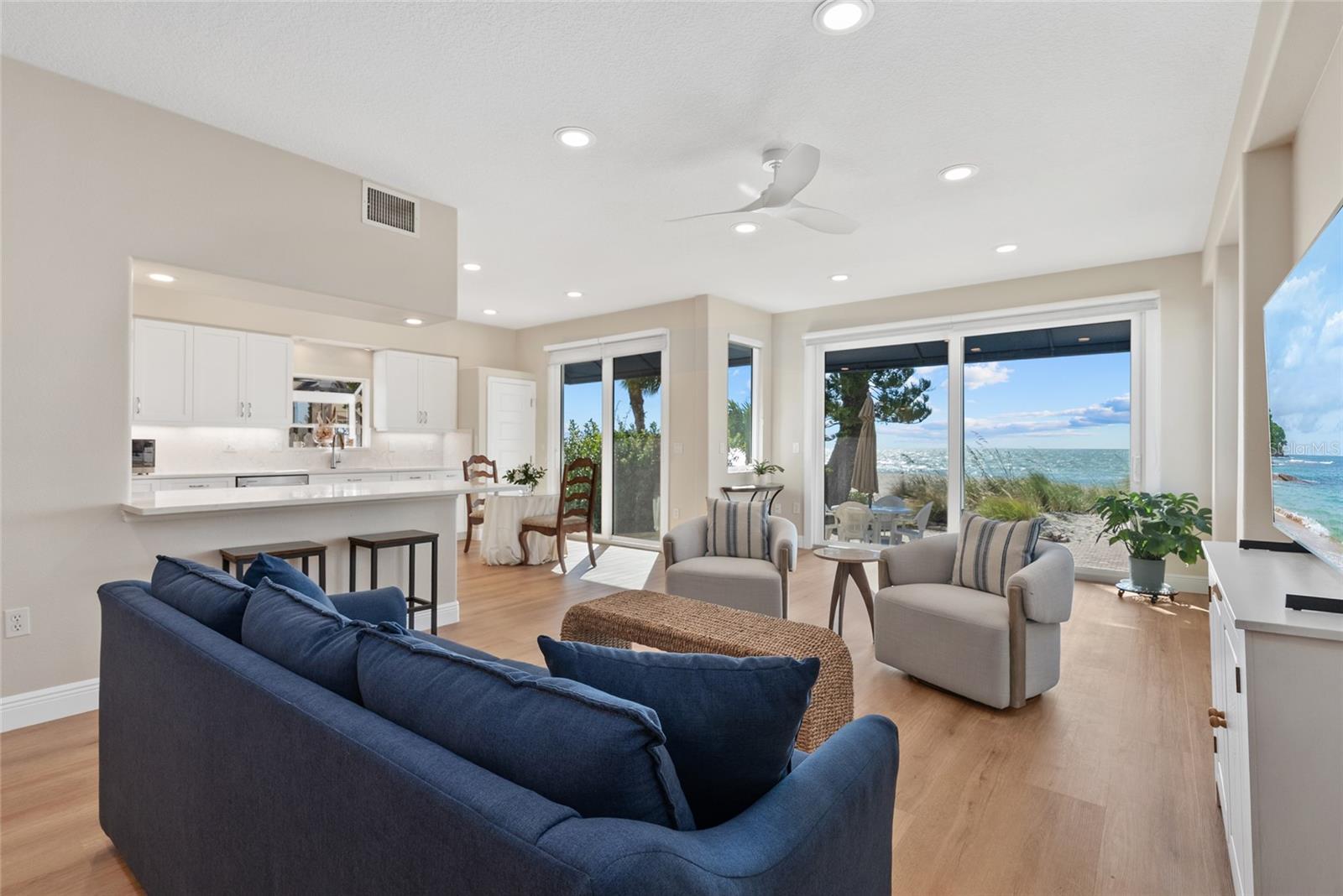 A4678476 Property Photo