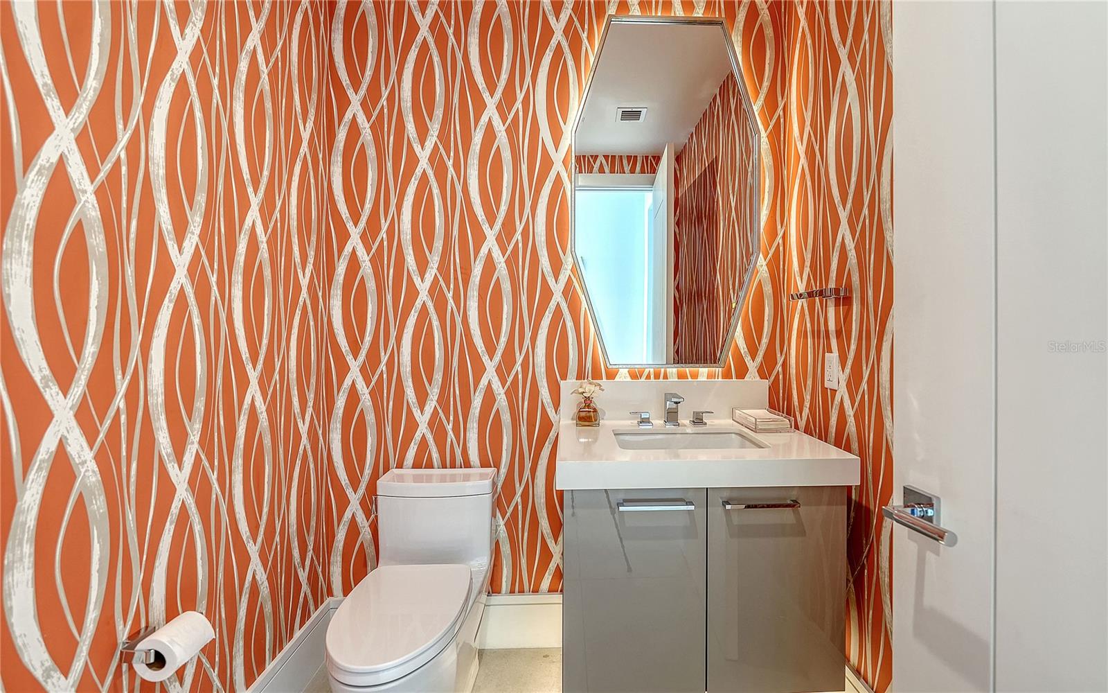 A4678497 Property Photo