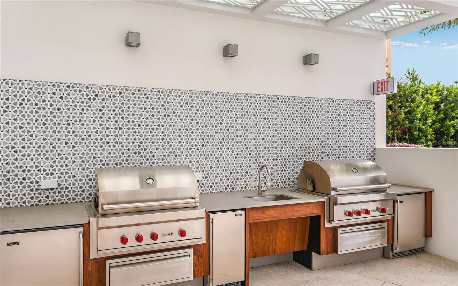 A4678497 Property Photo