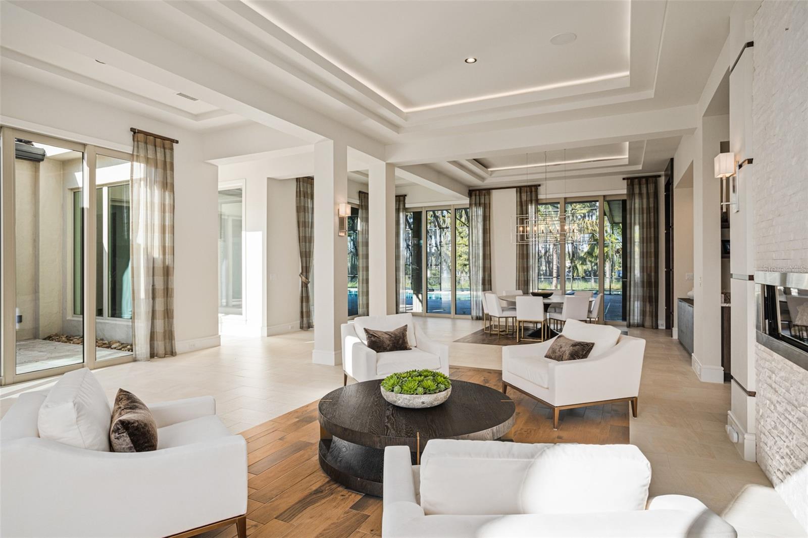 O6374125 Property Photo