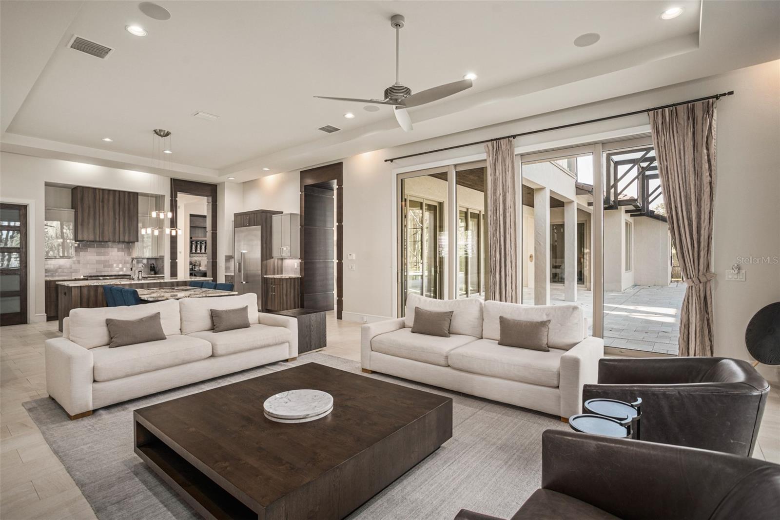 O6374125 Property Photo