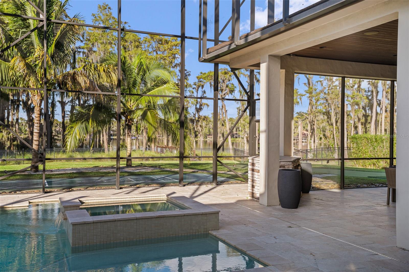 O6374125 Property Photo