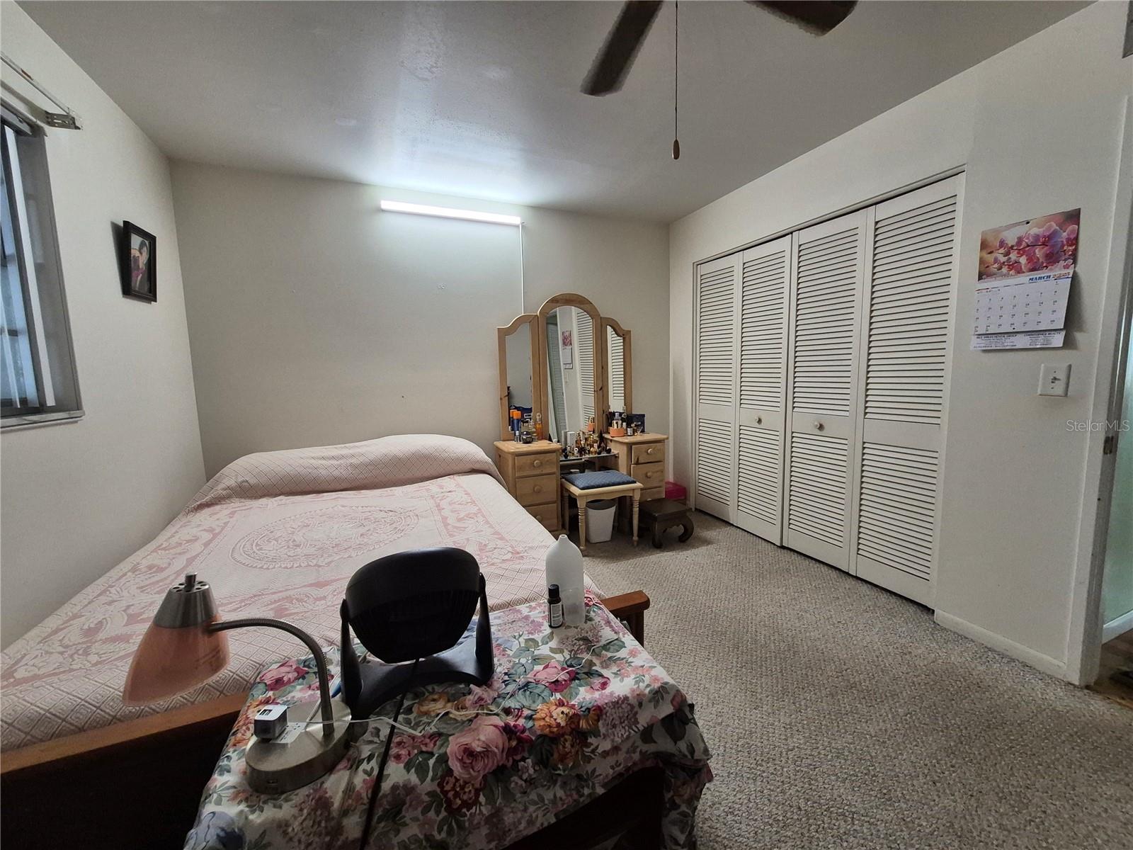 TB8465037 Property Photo