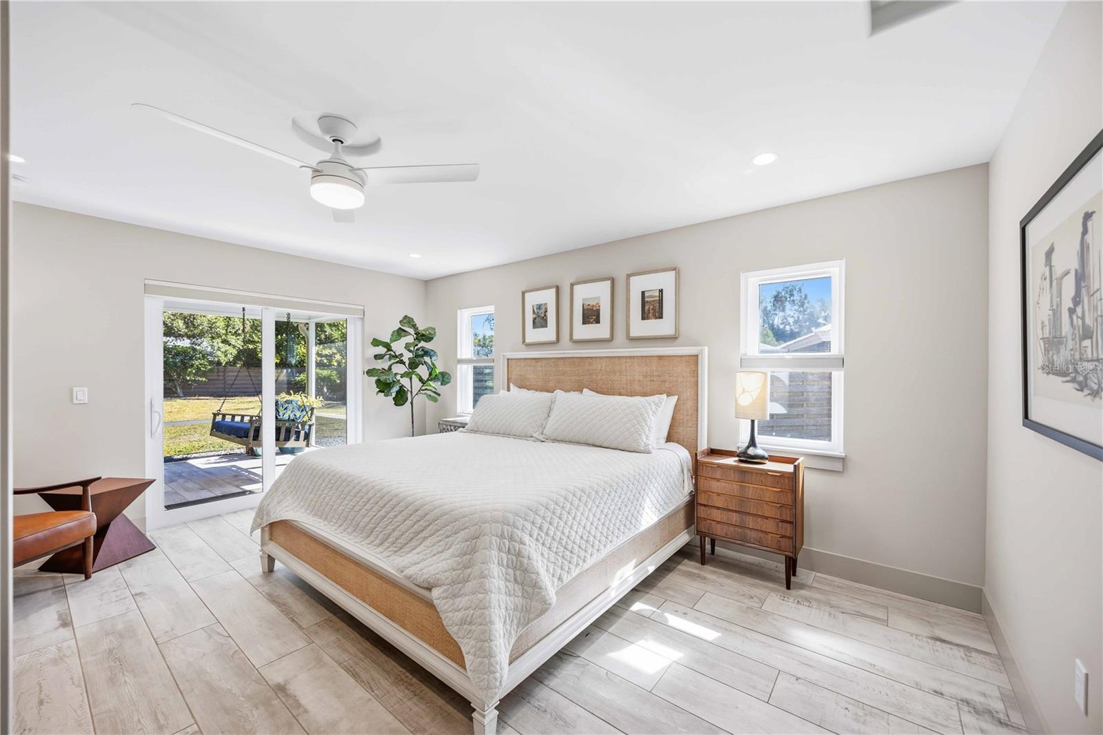 2117 RIVIERA DR, SARASOTA, FL, 34232