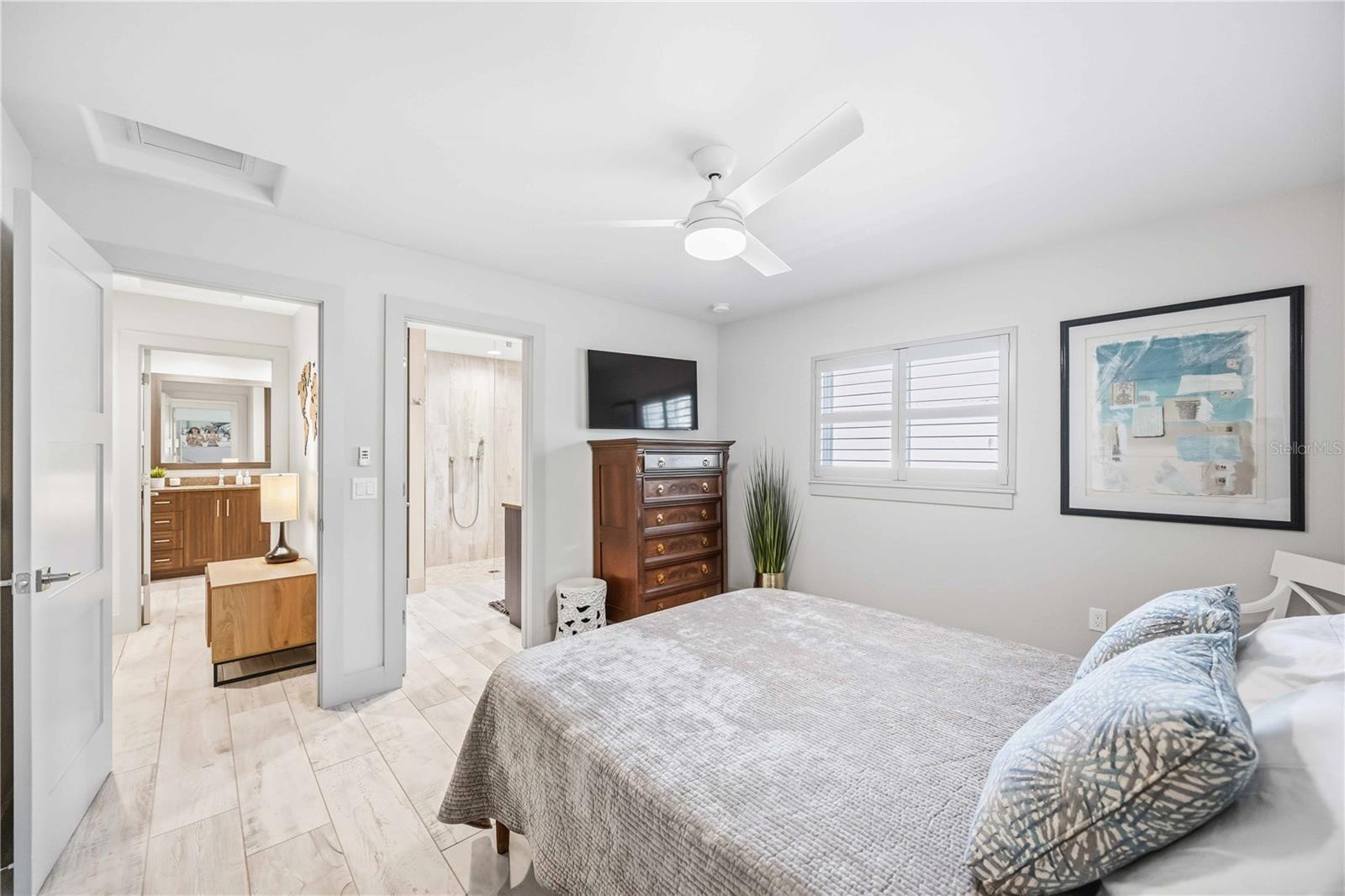 2117 RIVIERA DR, SARASOTA, FL, 34232