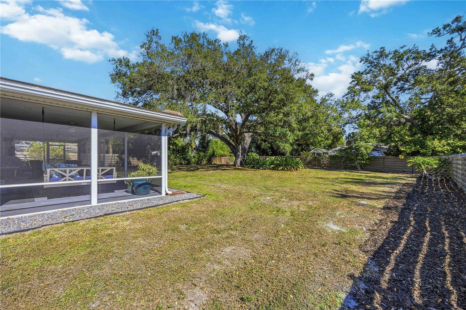 2117 RIVIERA DR, SARASOTA, FL, 34232