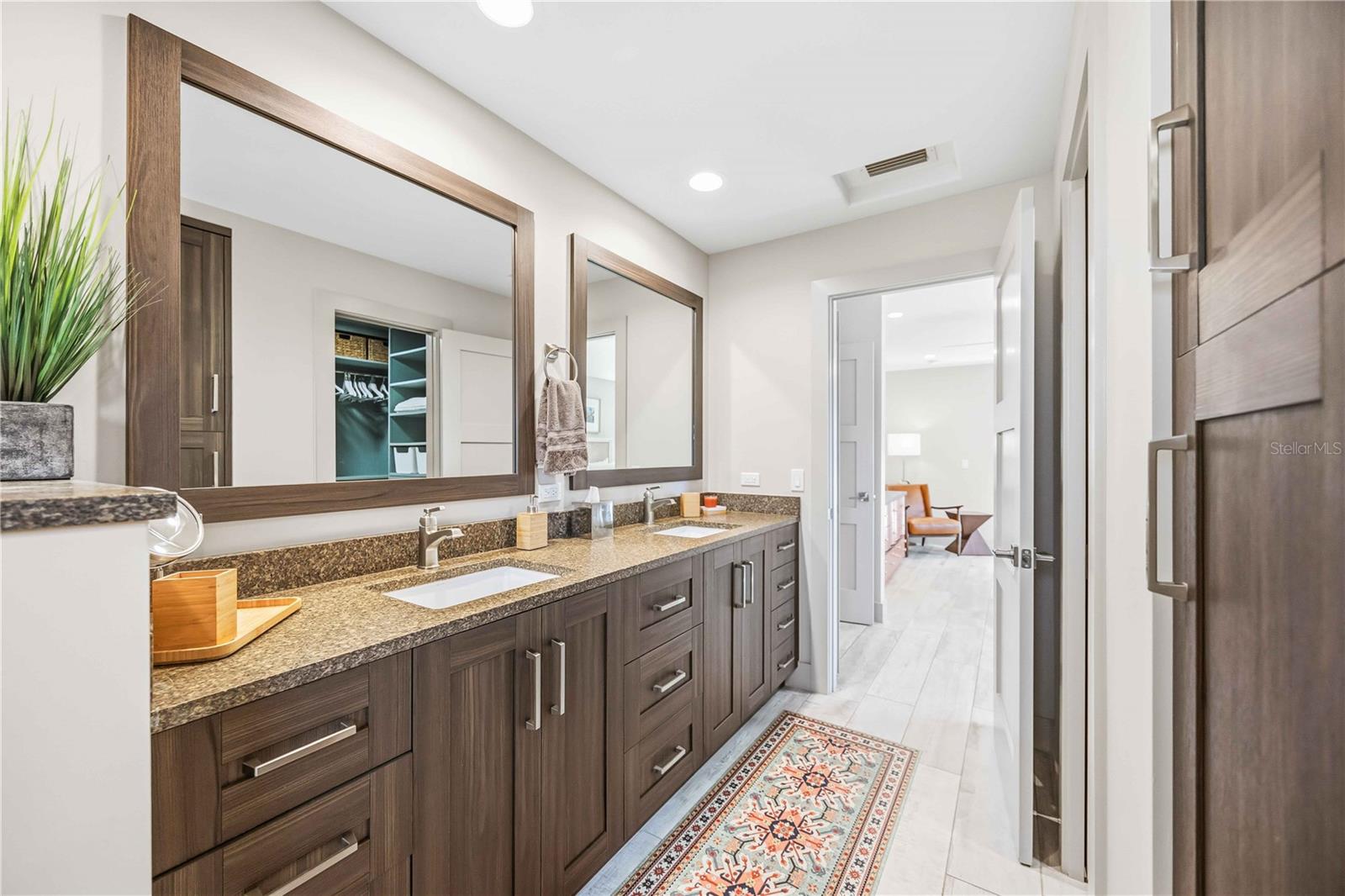 2117 RIVIERA DR, SARASOTA, FL, 34232