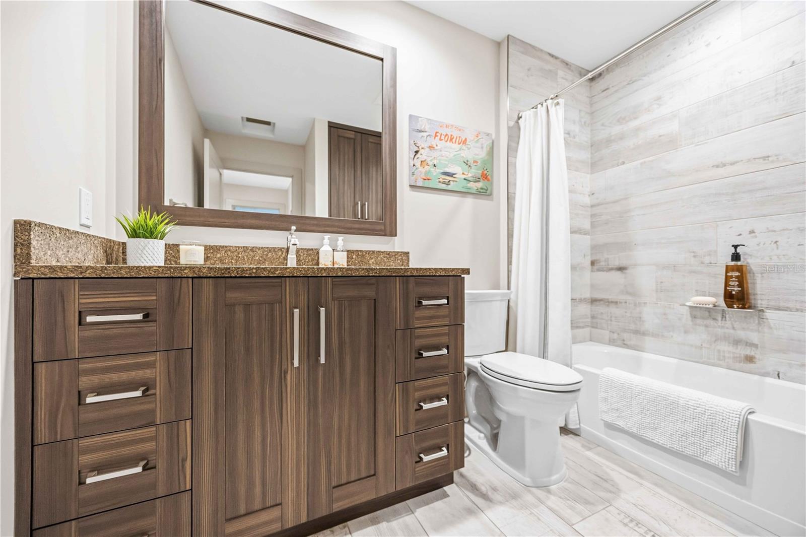 2117 RIVIERA DR, SARASOTA, FL, 34232