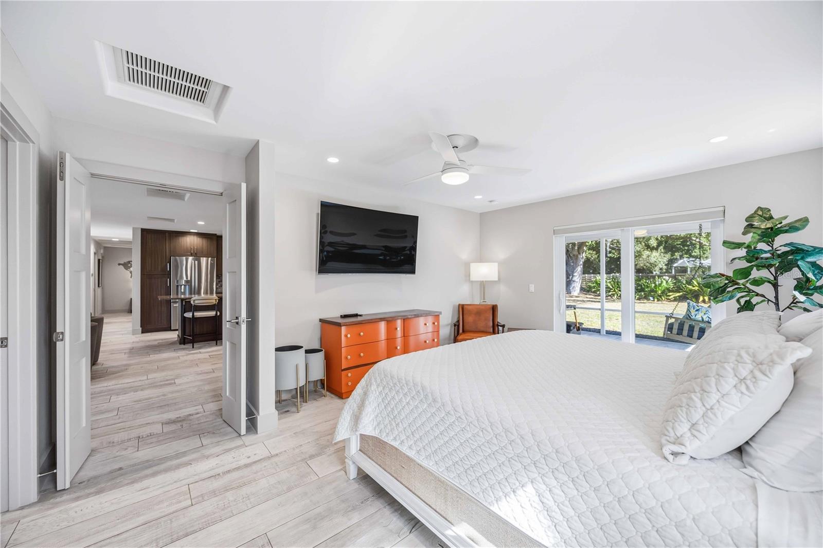 2117 RIVIERA DR, SARASOTA, FL, 34232