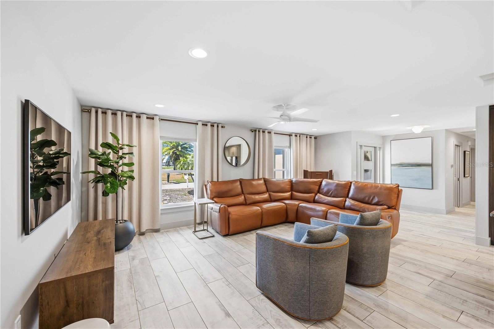 2117 RIVIERA DR, SARASOTA, FL, 34232