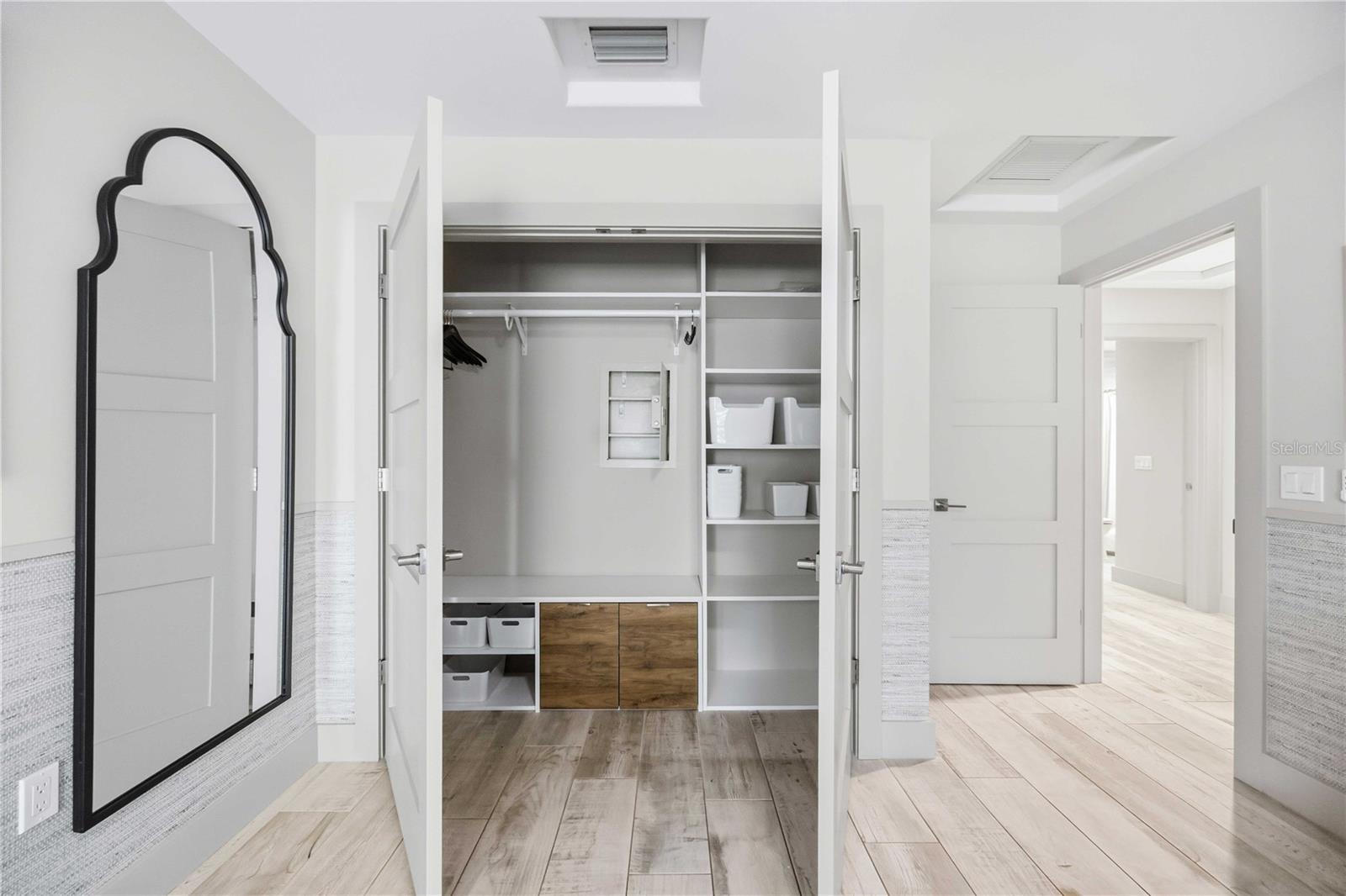 2117 RIVIERA DR, SARASOTA, FL, 34232