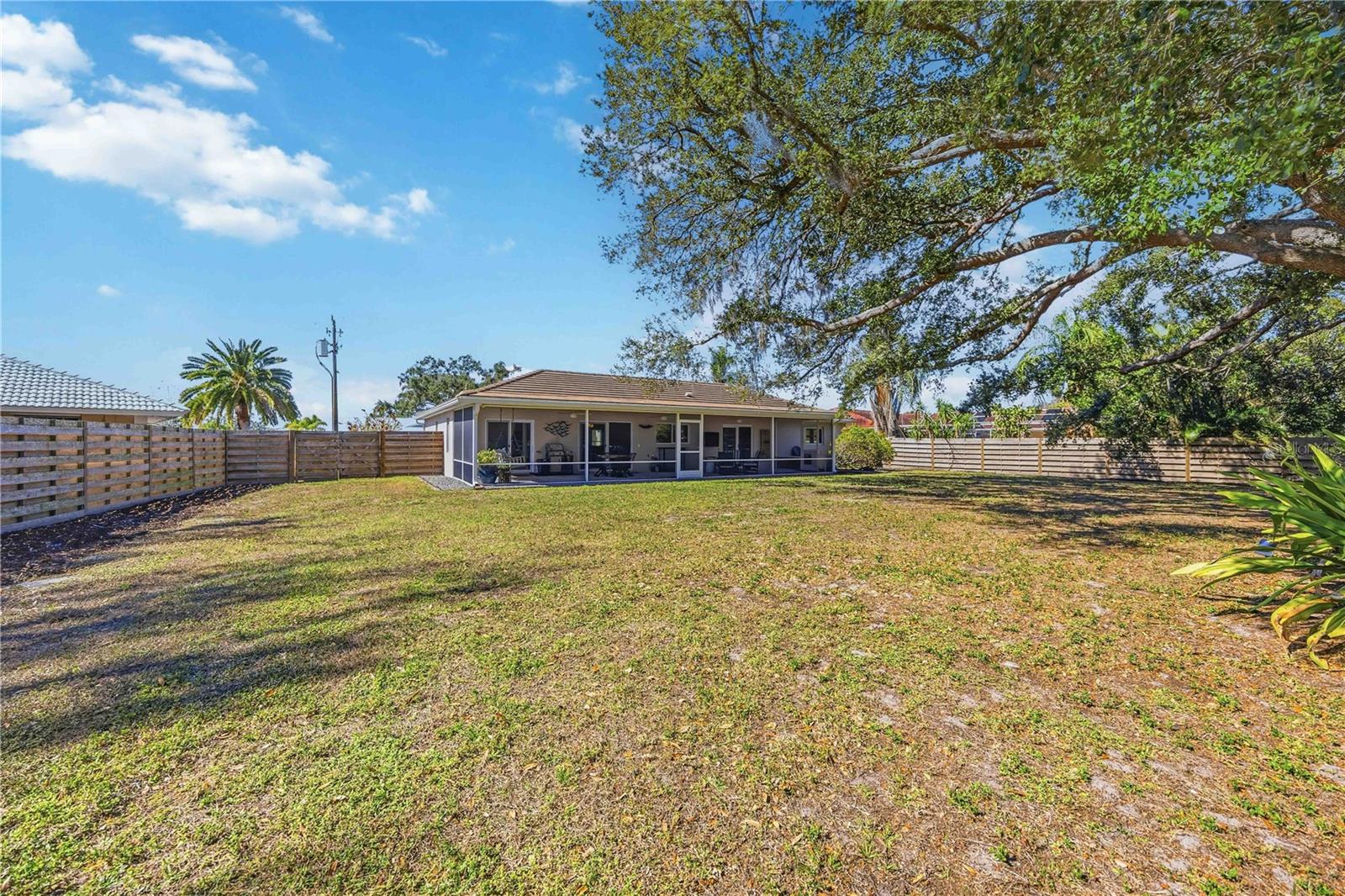 2117 RIVIERA DR, SARASOTA, FL, 34232