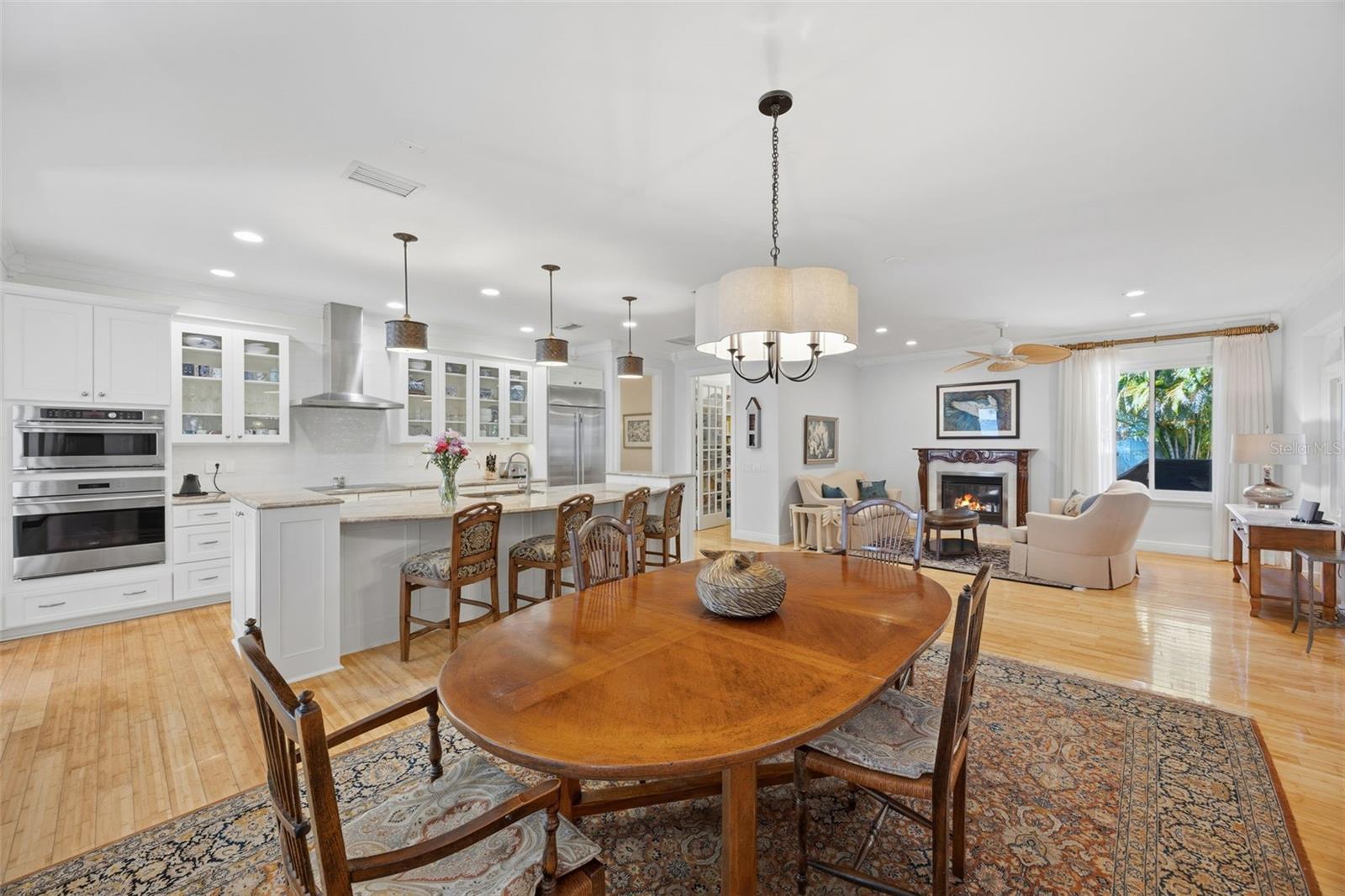 1407 N BAYSHORE DR, SAFETY HARBOR, FL, 34695