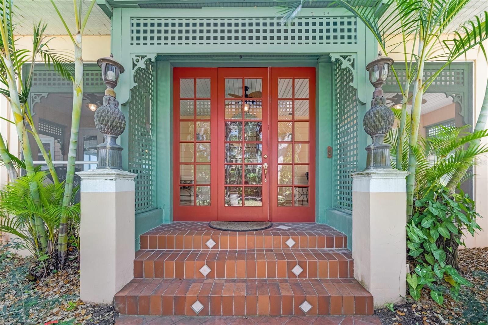 1407 N BAYSHORE DR, SAFETY HARBOR, FL, 34695