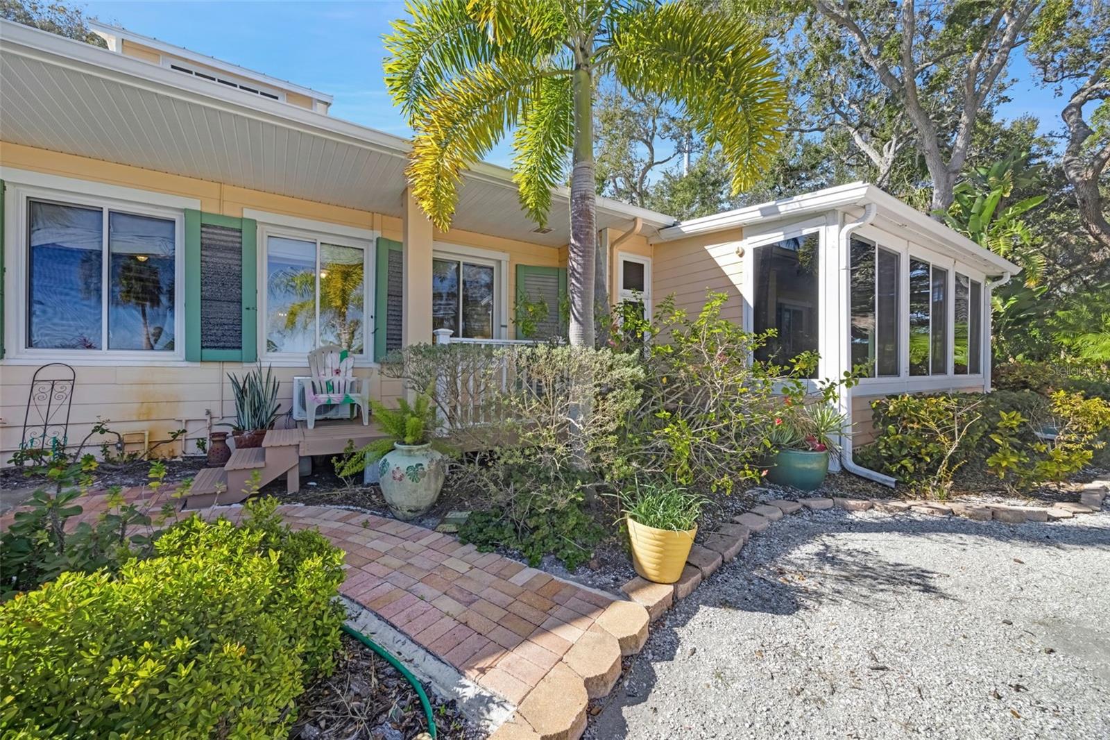 1407 N BAYSHORE DR, SAFETY HARBOR, FL, 34695