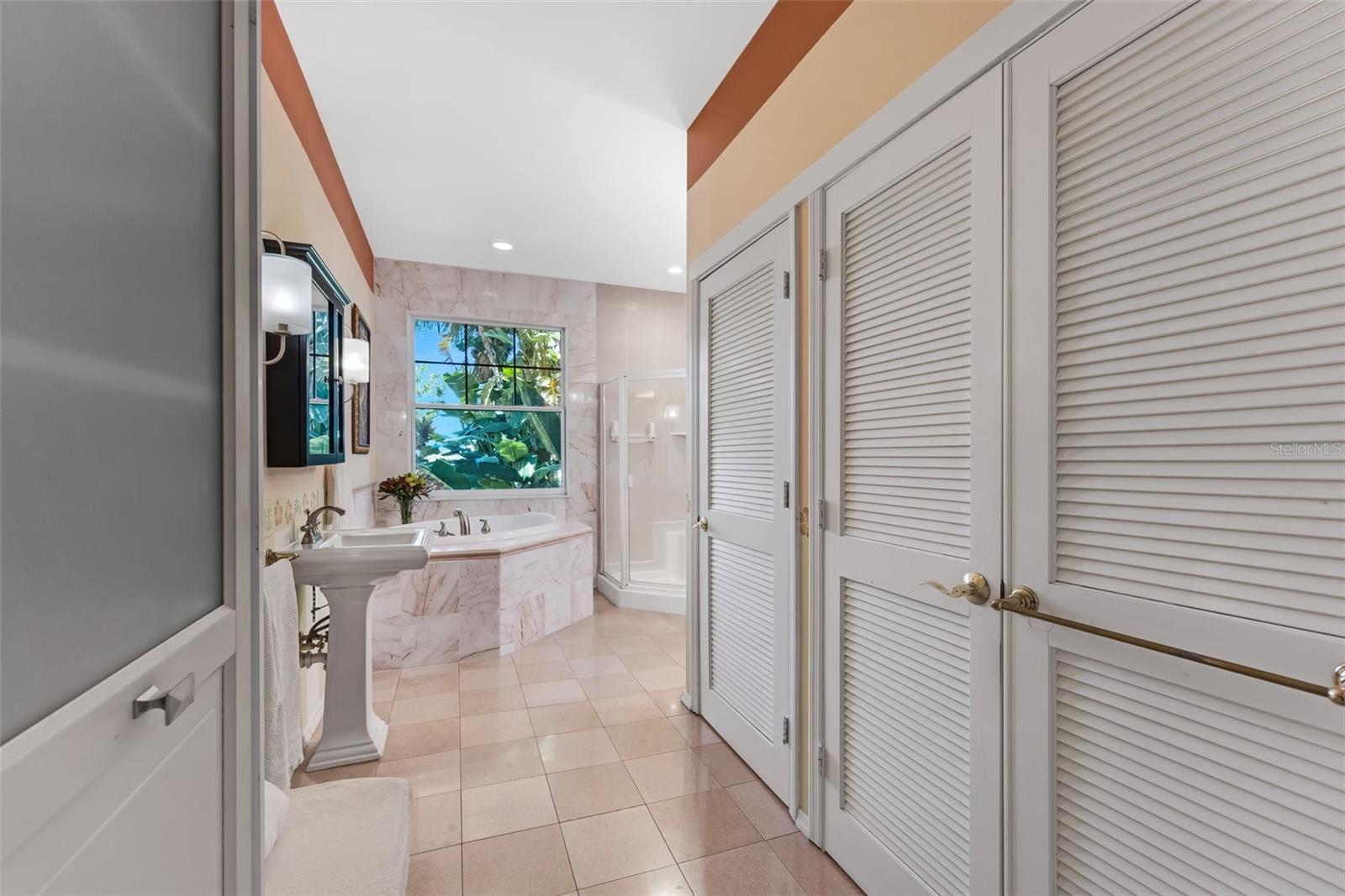 1407 N BAYSHORE DR, SAFETY HARBOR, FL, 34695