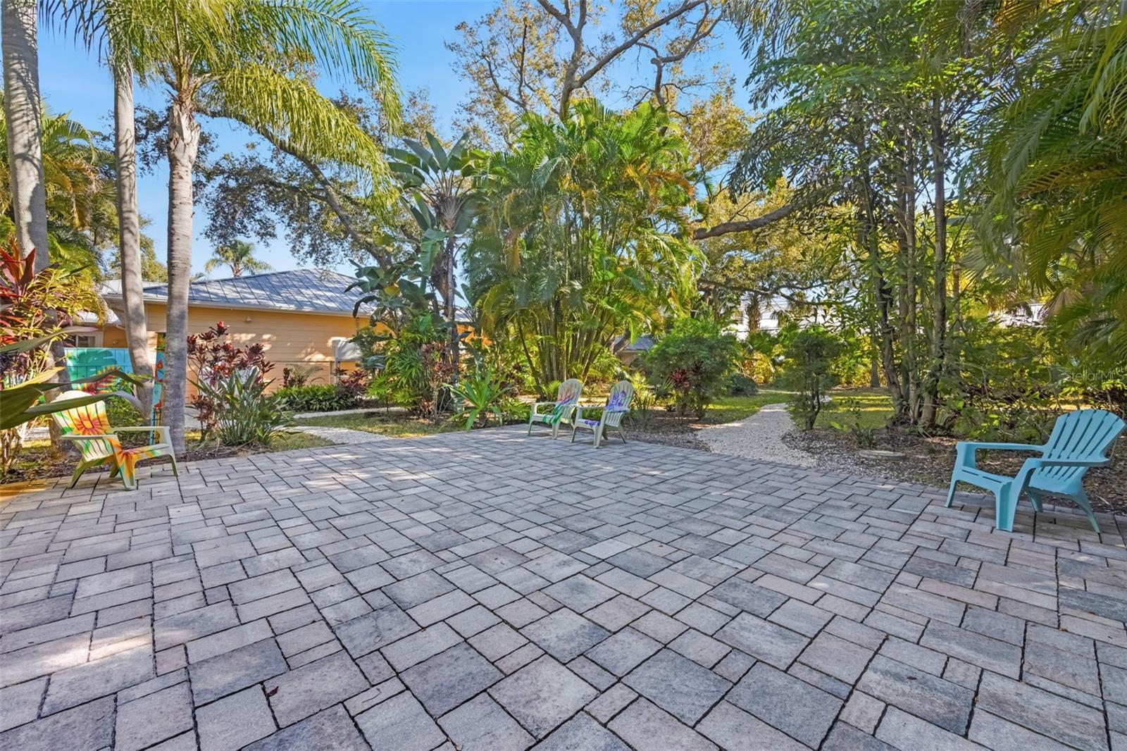 1407 N BAYSHORE DR, SAFETY HARBOR, FL, 34695