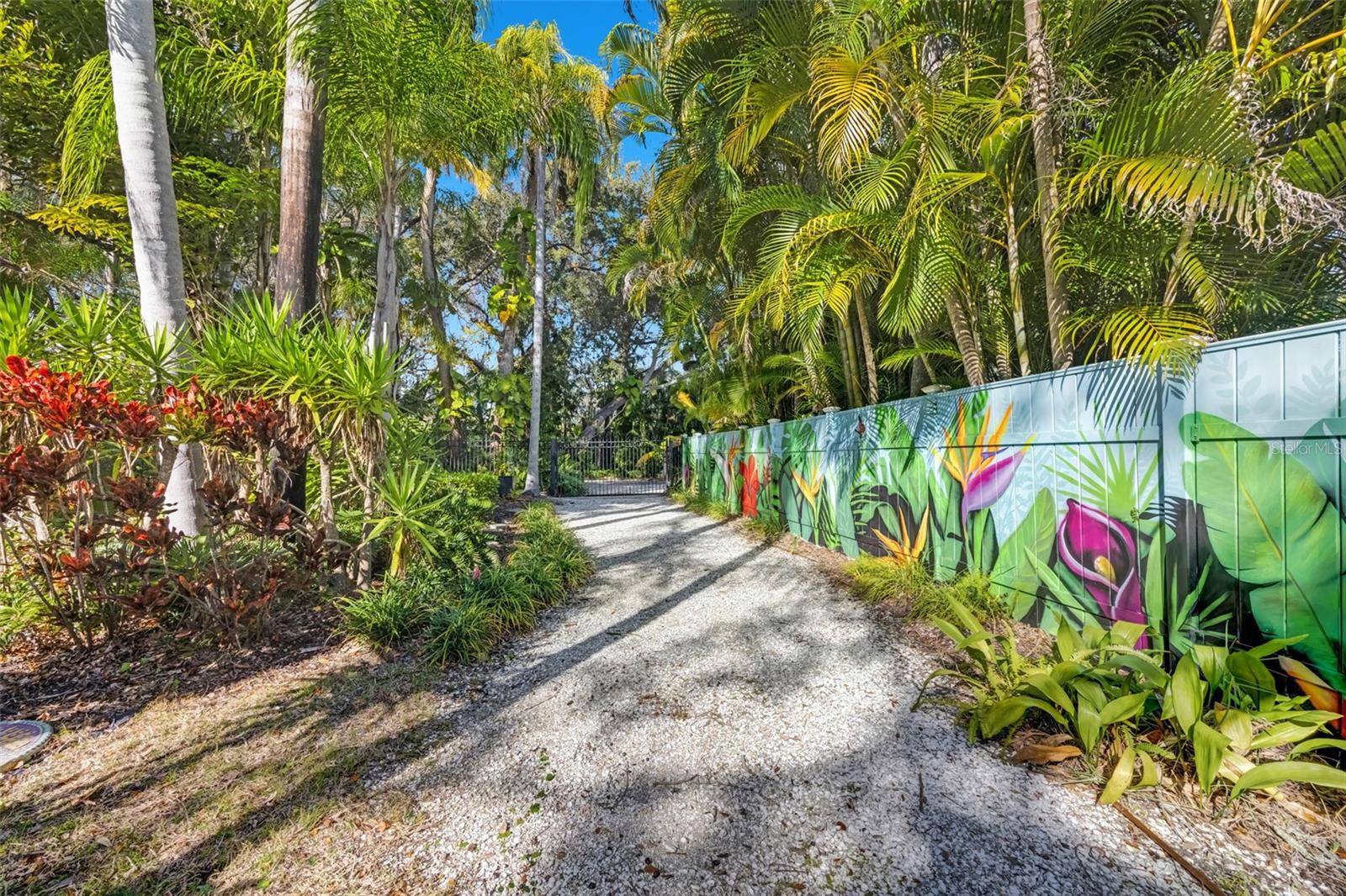 1407 N BAYSHORE DR, SAFETY HARBOR, FL, 34695