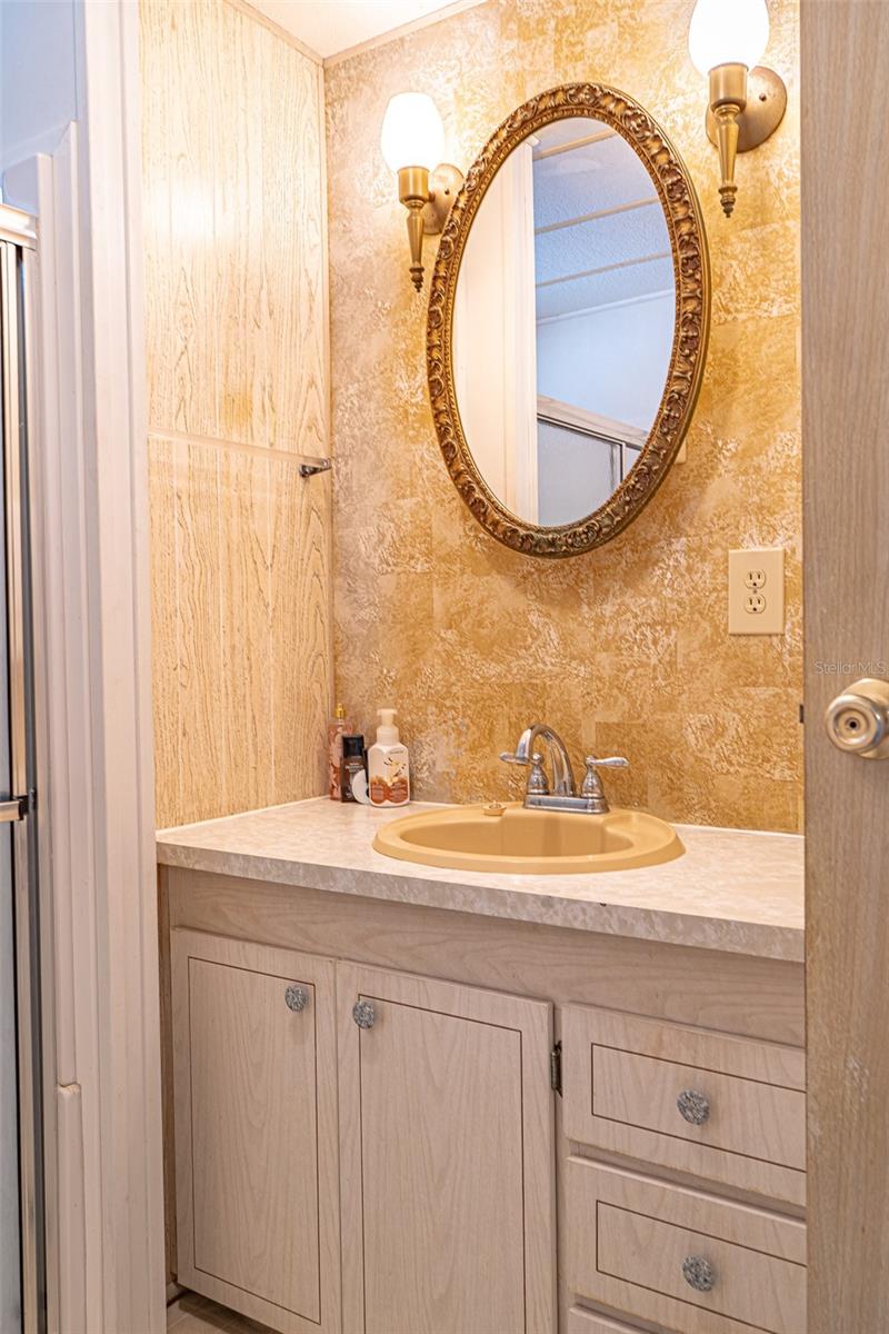 TB8465090 Property Photo