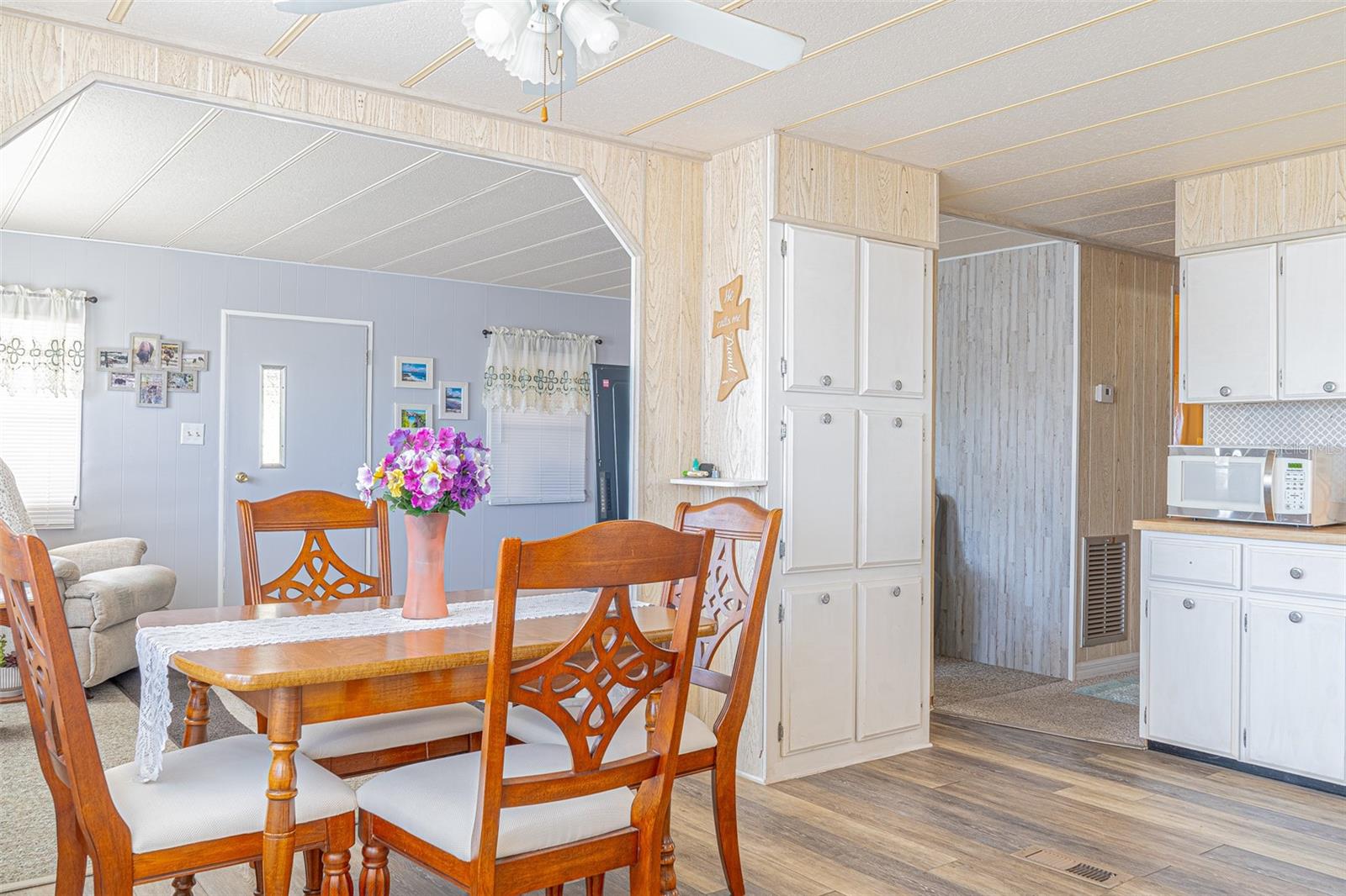 TB8465090 Property Photo