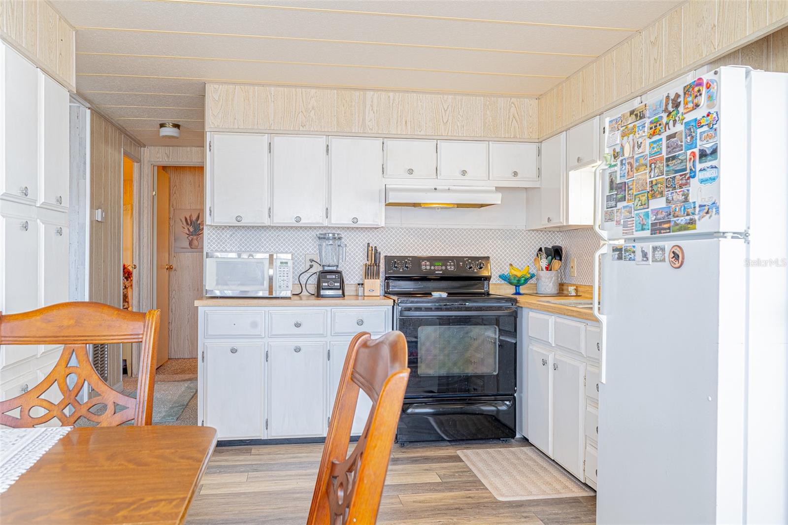 TB8465090 Property Photo