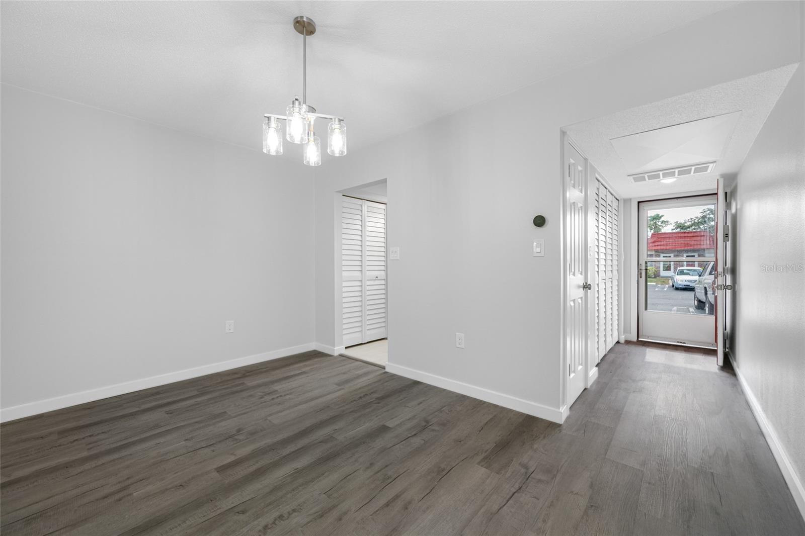 TB8465153 Property Photo