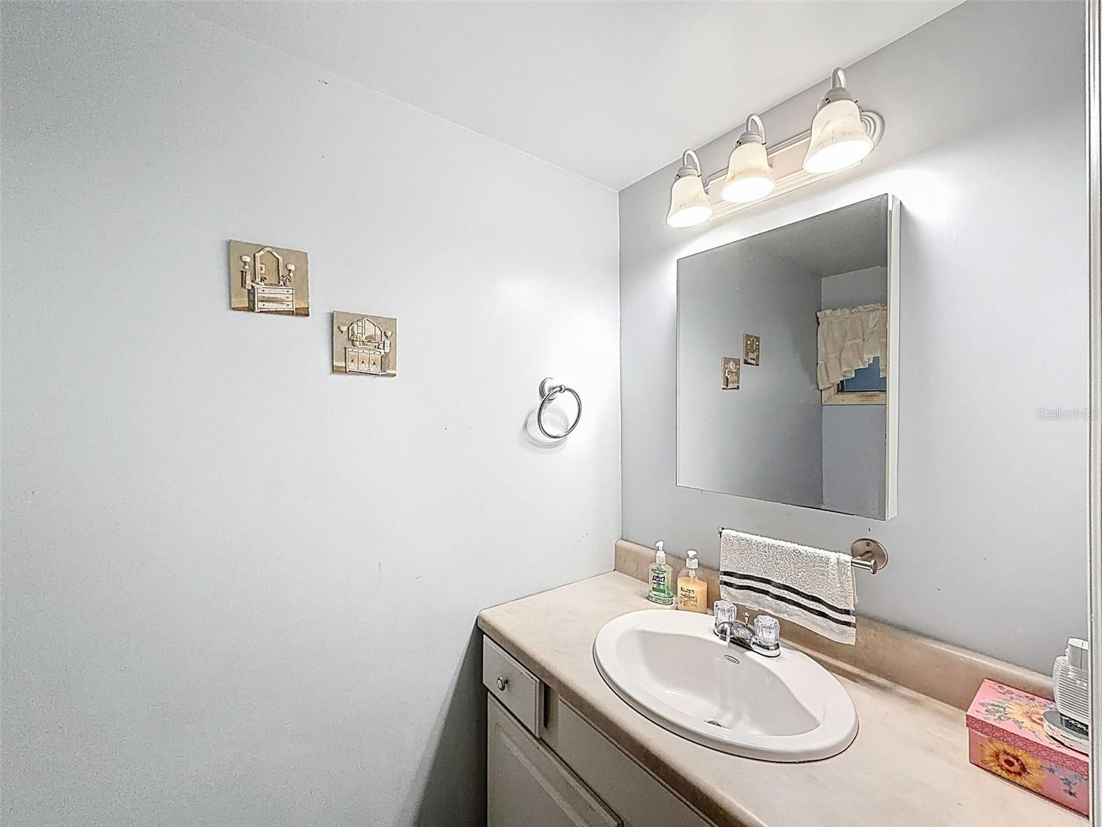 L4958622 Property Photo