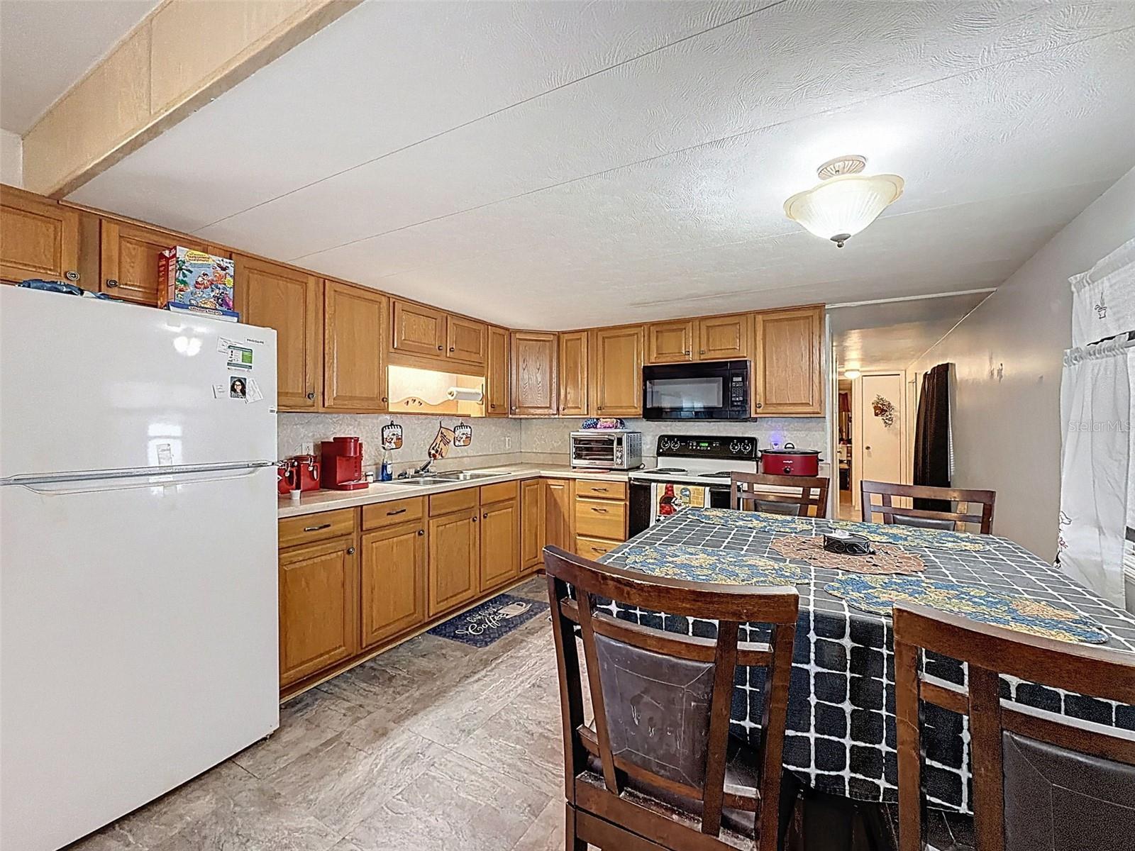 L4958622 Property Photo