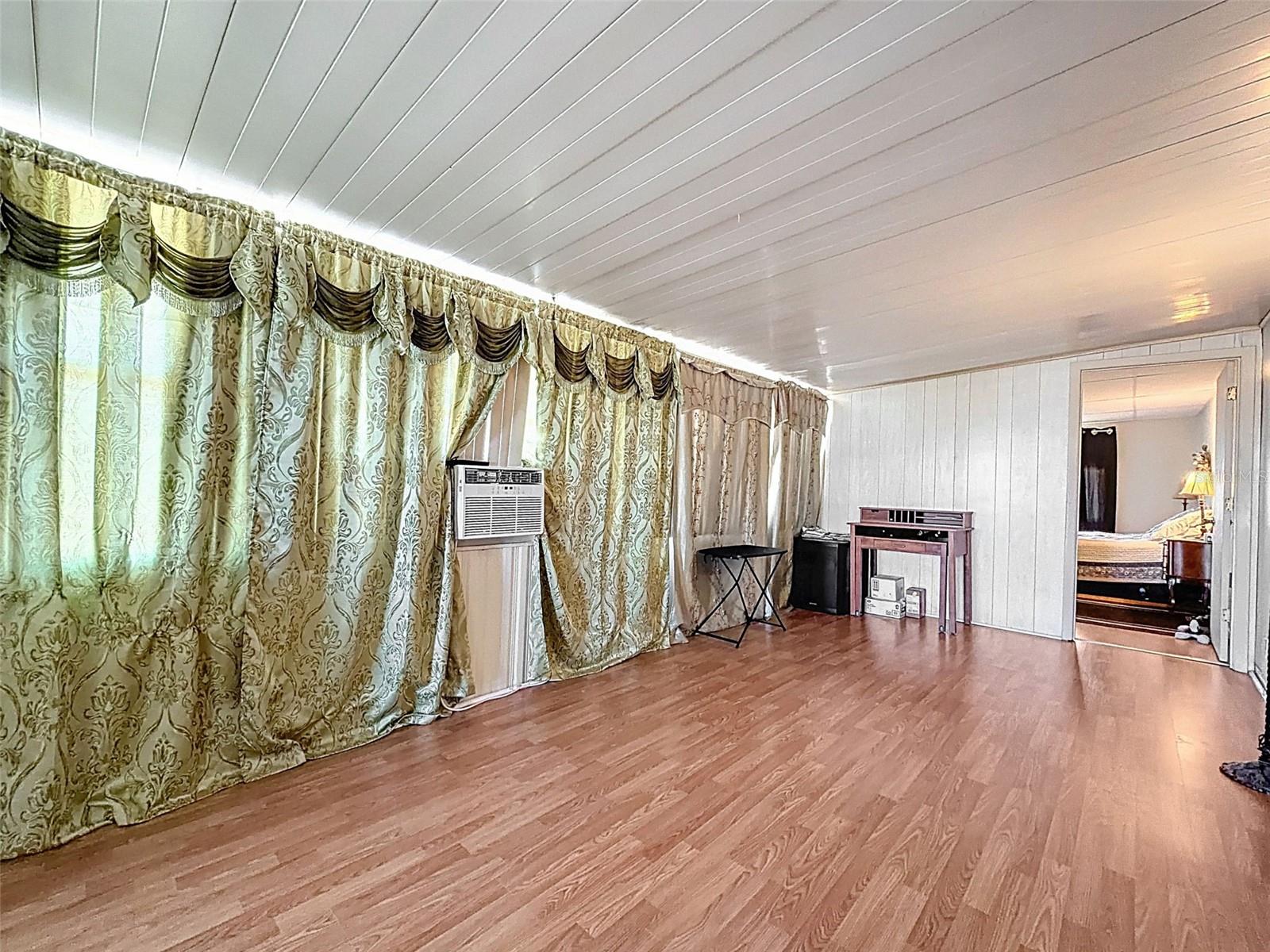 L4958622 Property Photo