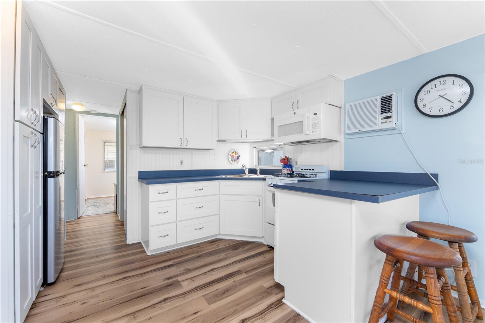 D6145644 Property Photo