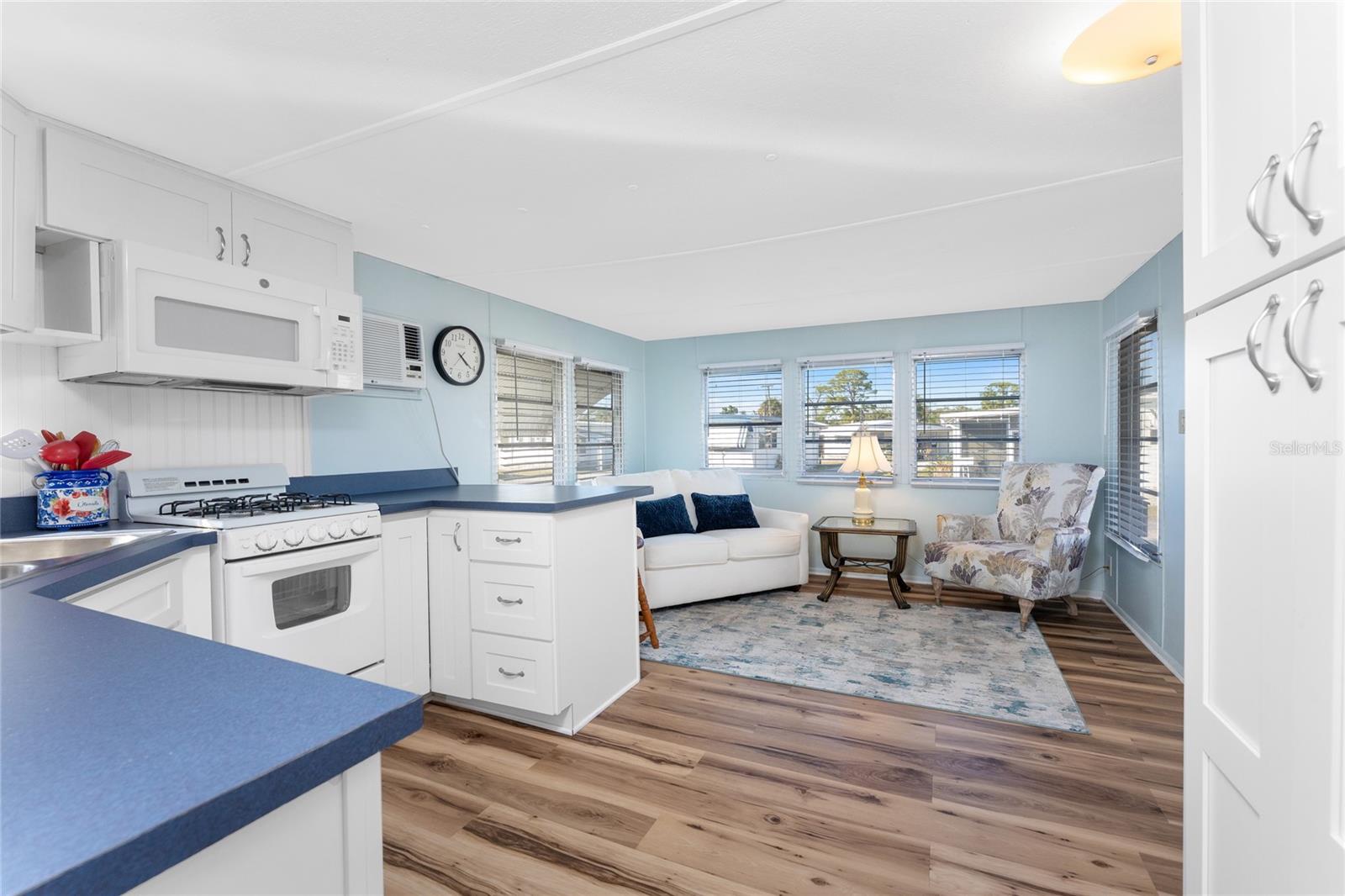 D6145644 Property Photo