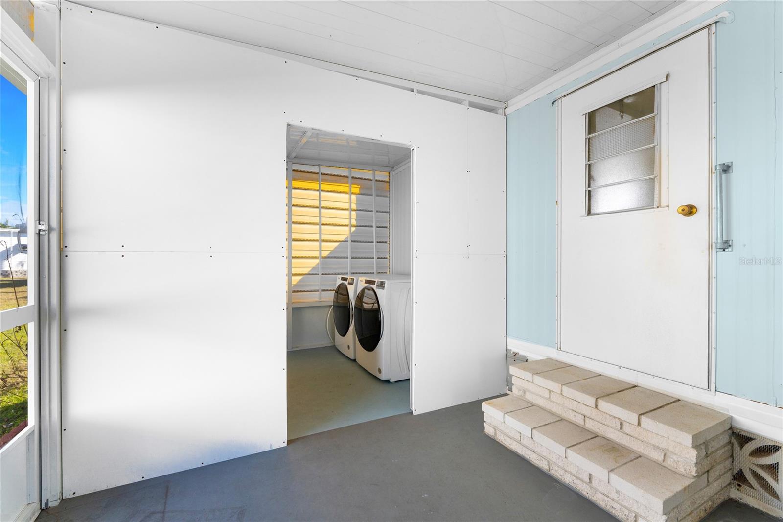 D6145644 Property Photo