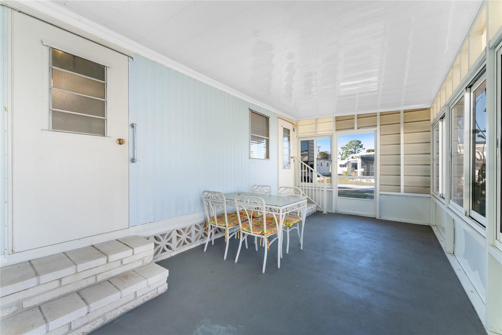 D6145644 Property Photo