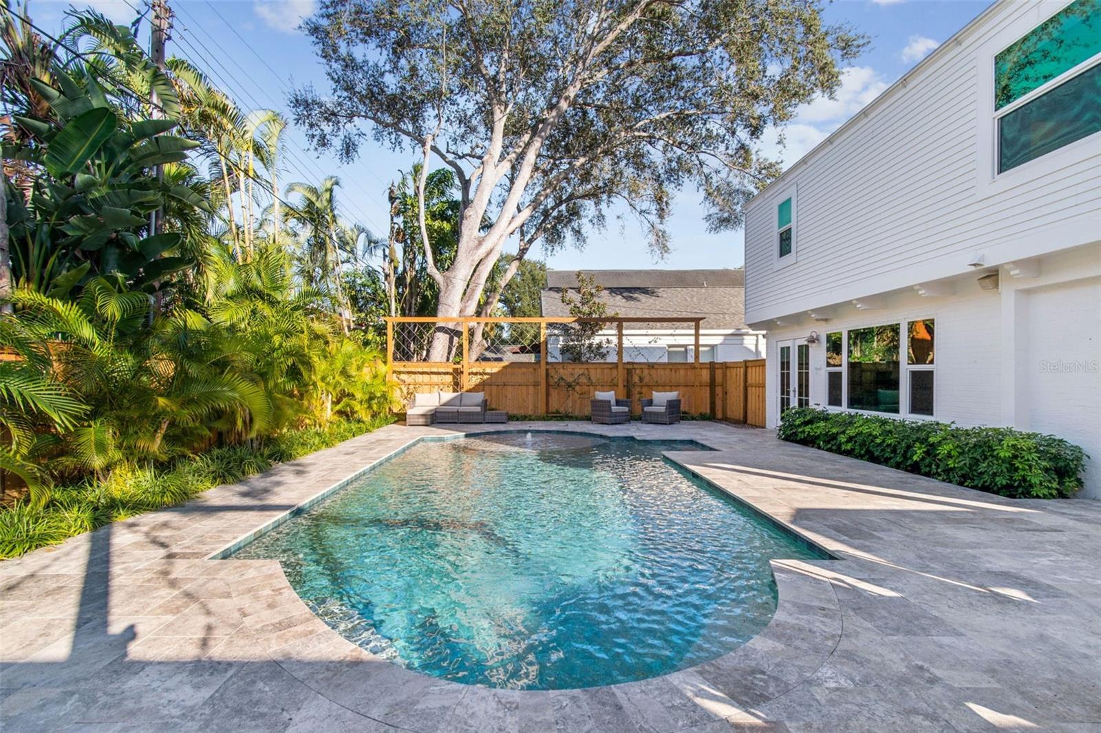 There's even an outdoor shower!