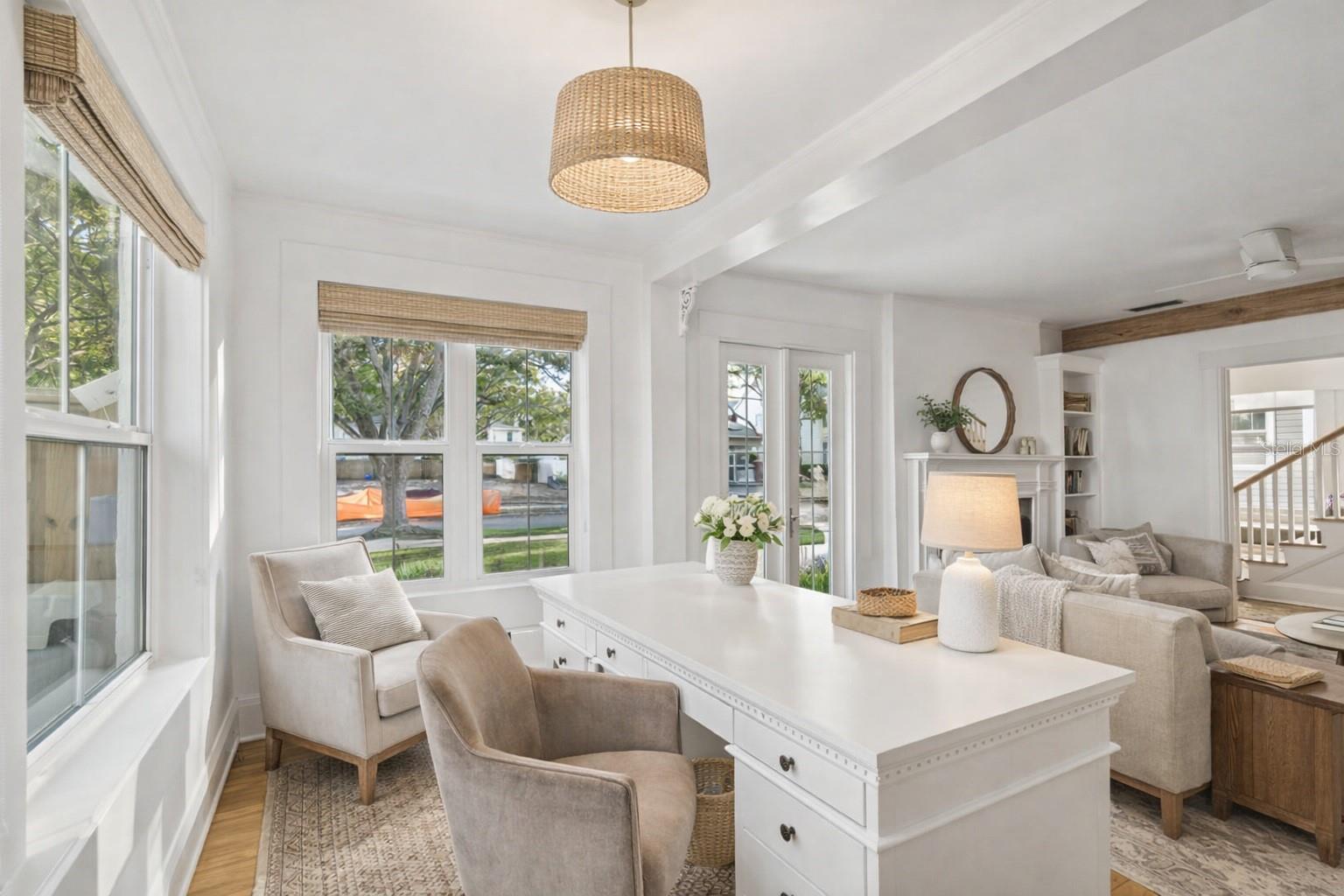 AI Virtual stagingLiving room office