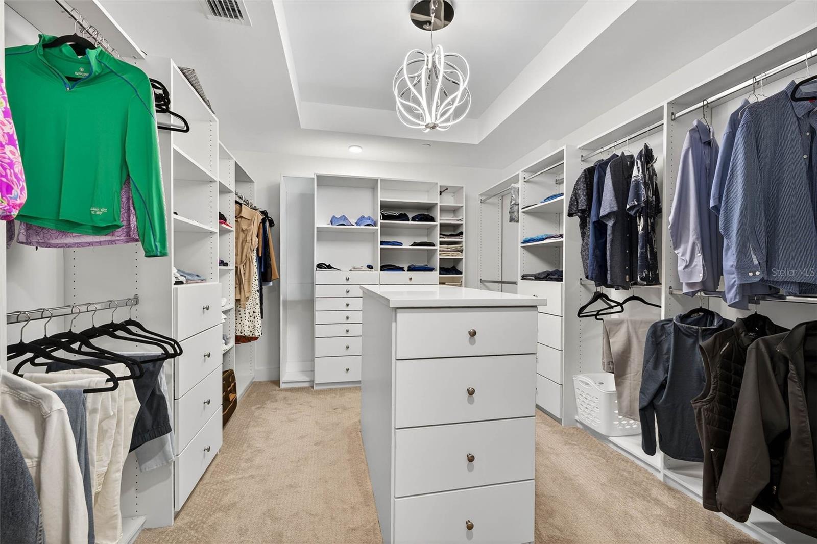 TB8465284 Property Photo